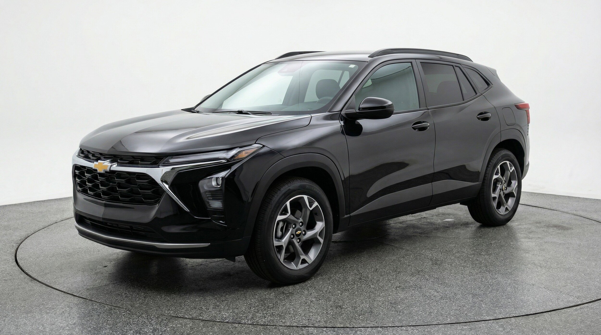 Thumbnail: 2025 Chevrolet Trax - 3