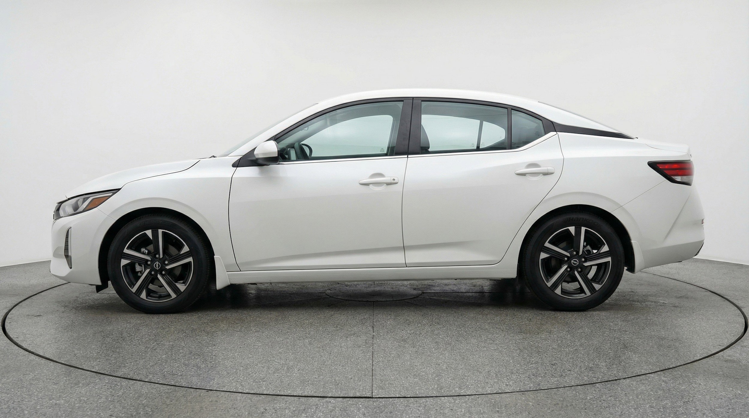Thumbnail: 2025 Nissan Sentra - 5