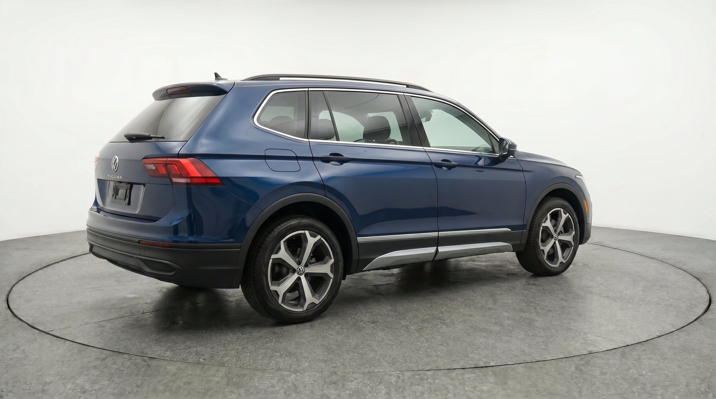 Thumbnail: 2026 Volkswagen Tiguan - 9
