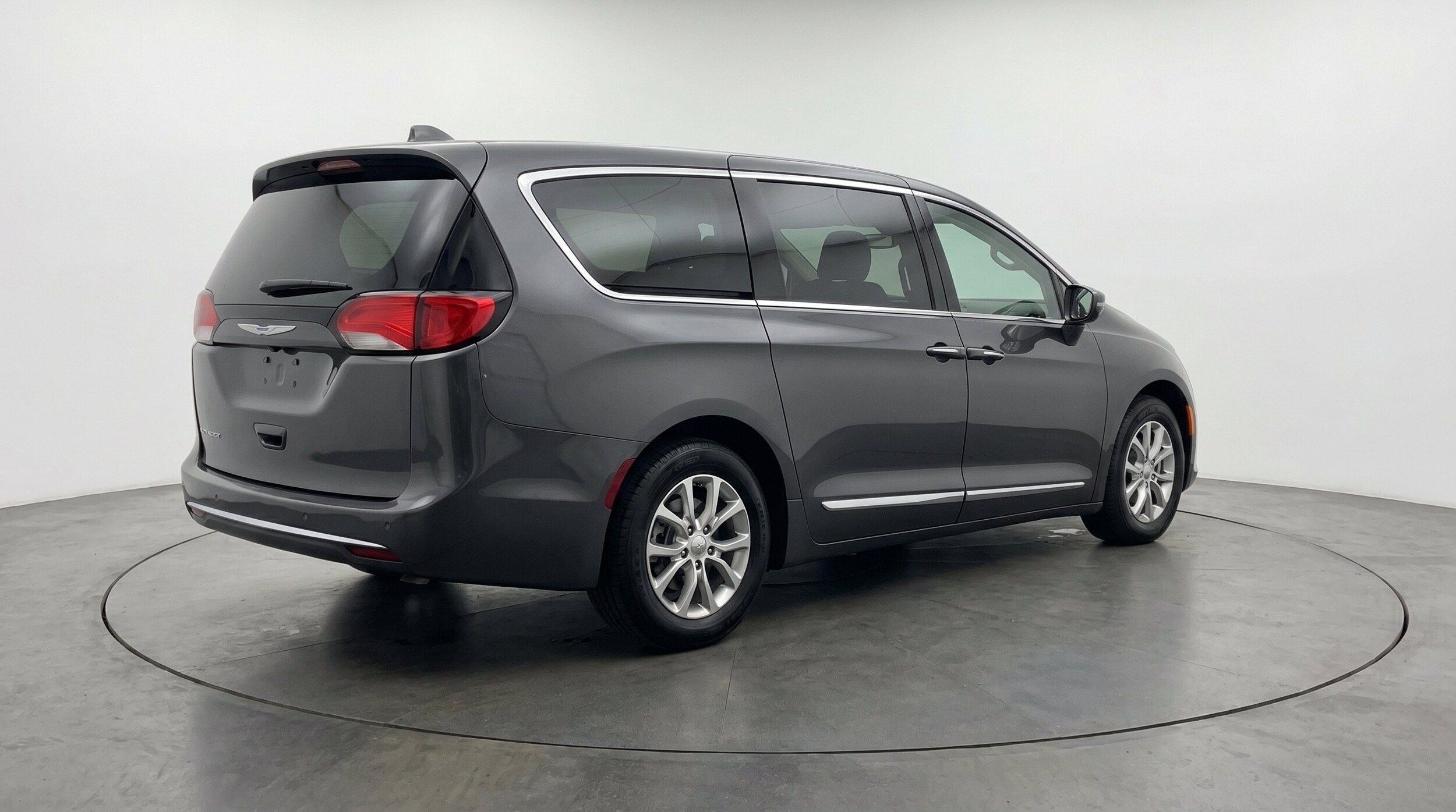 Thumbnail: 2024 Chrysler Voyager - 9