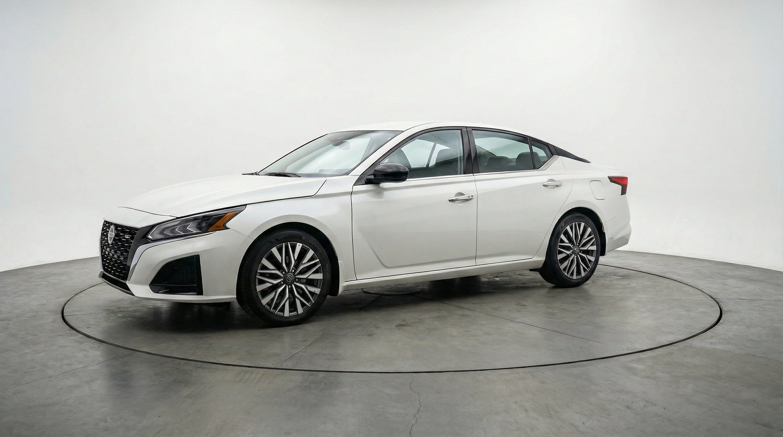 Thumbnail: 2025 Nissan Altima - 3
