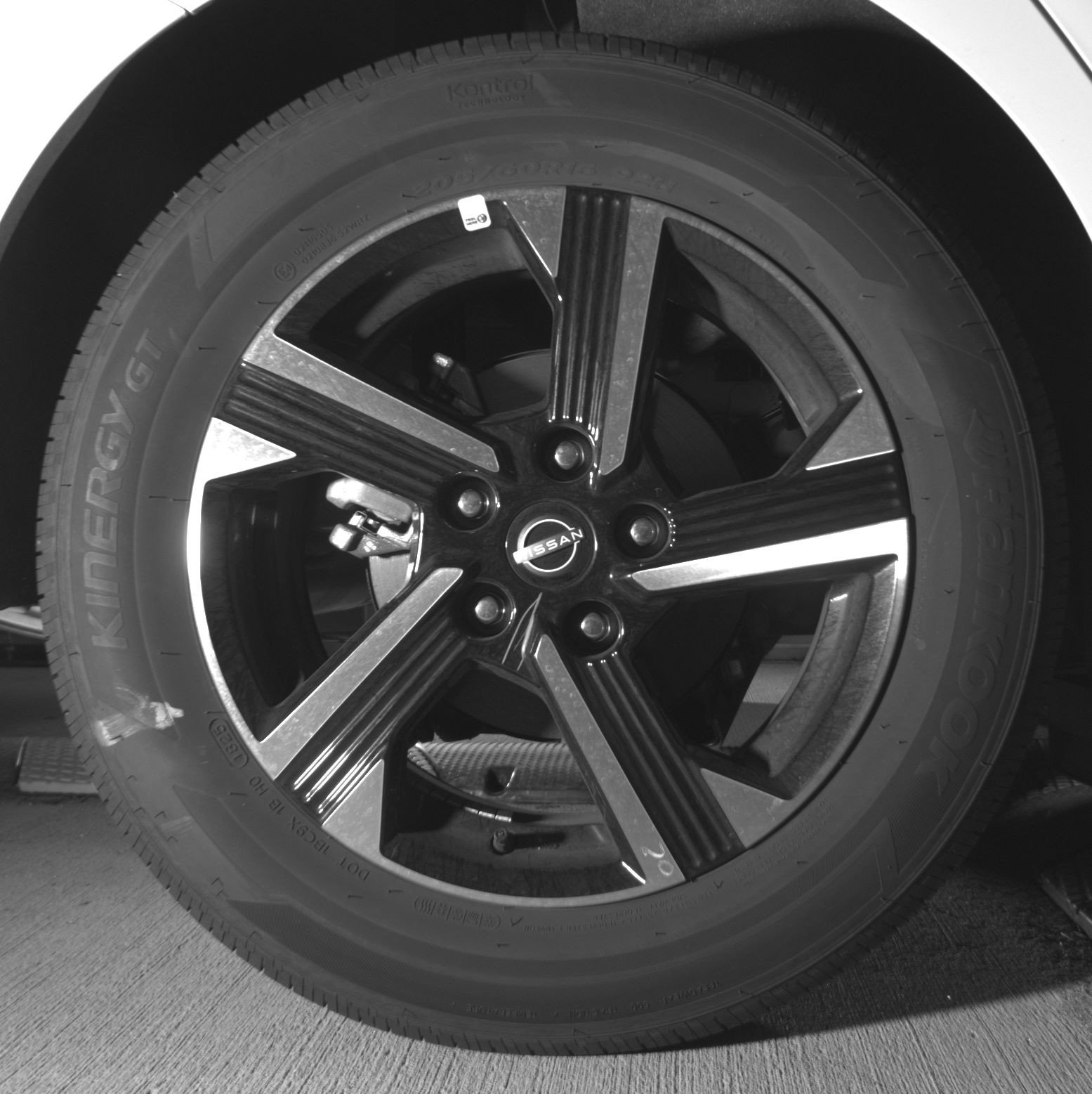 Thumbnail: 2025 Nissan Sentra - 15