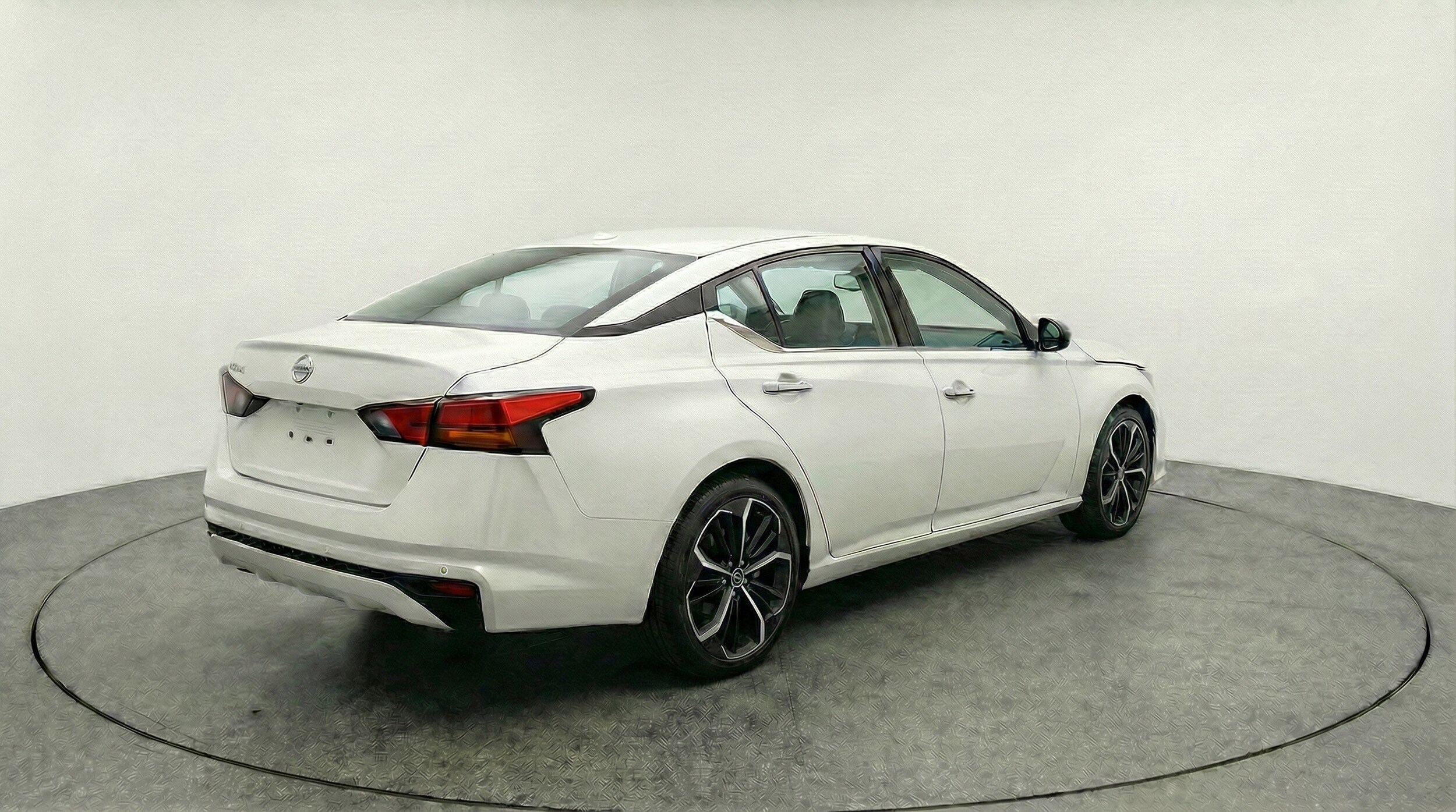 Thumbnail: 2025 Nissan Altima - 9