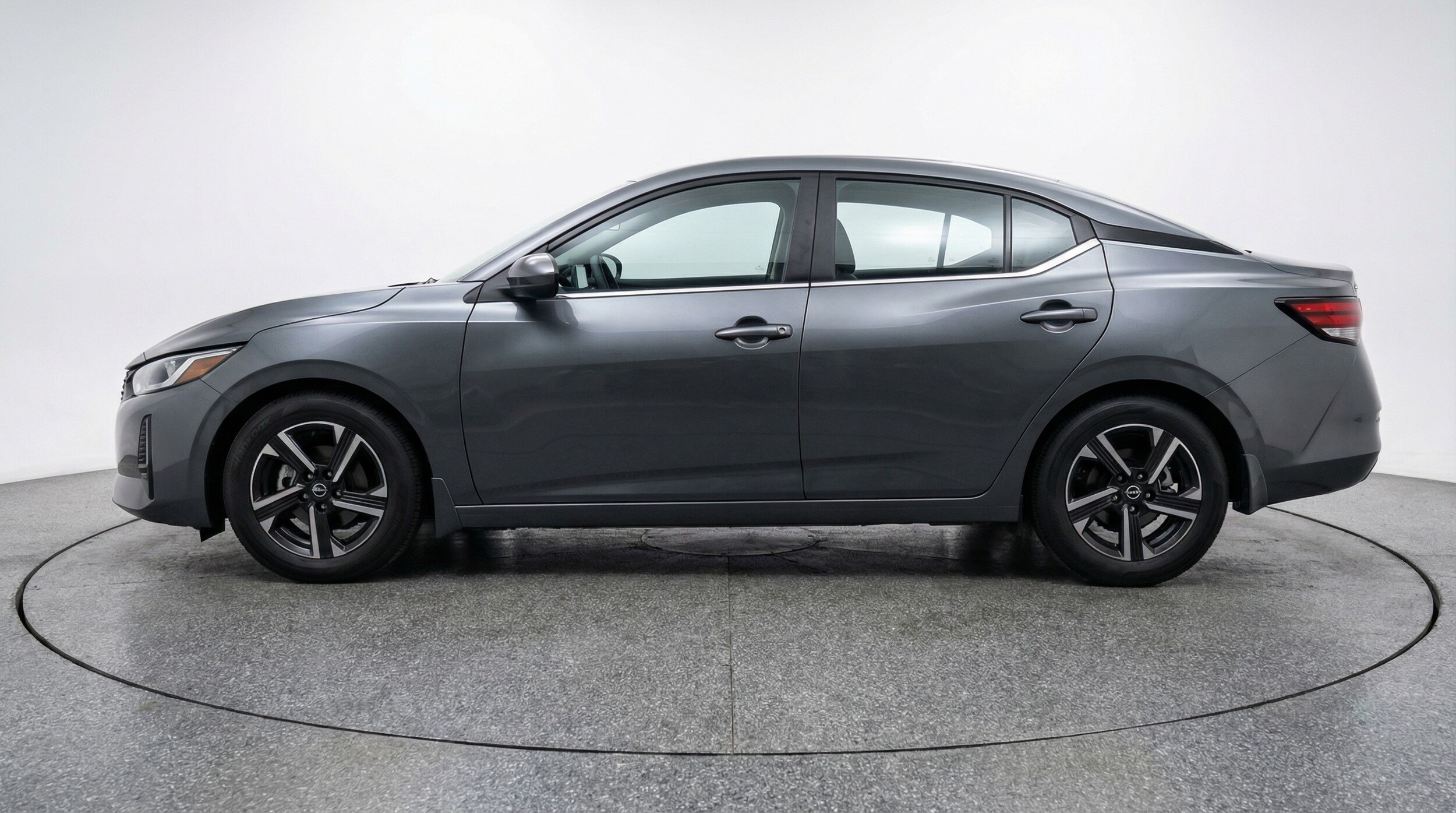 Thumbnail: 2025 Nissan Sentra - 4