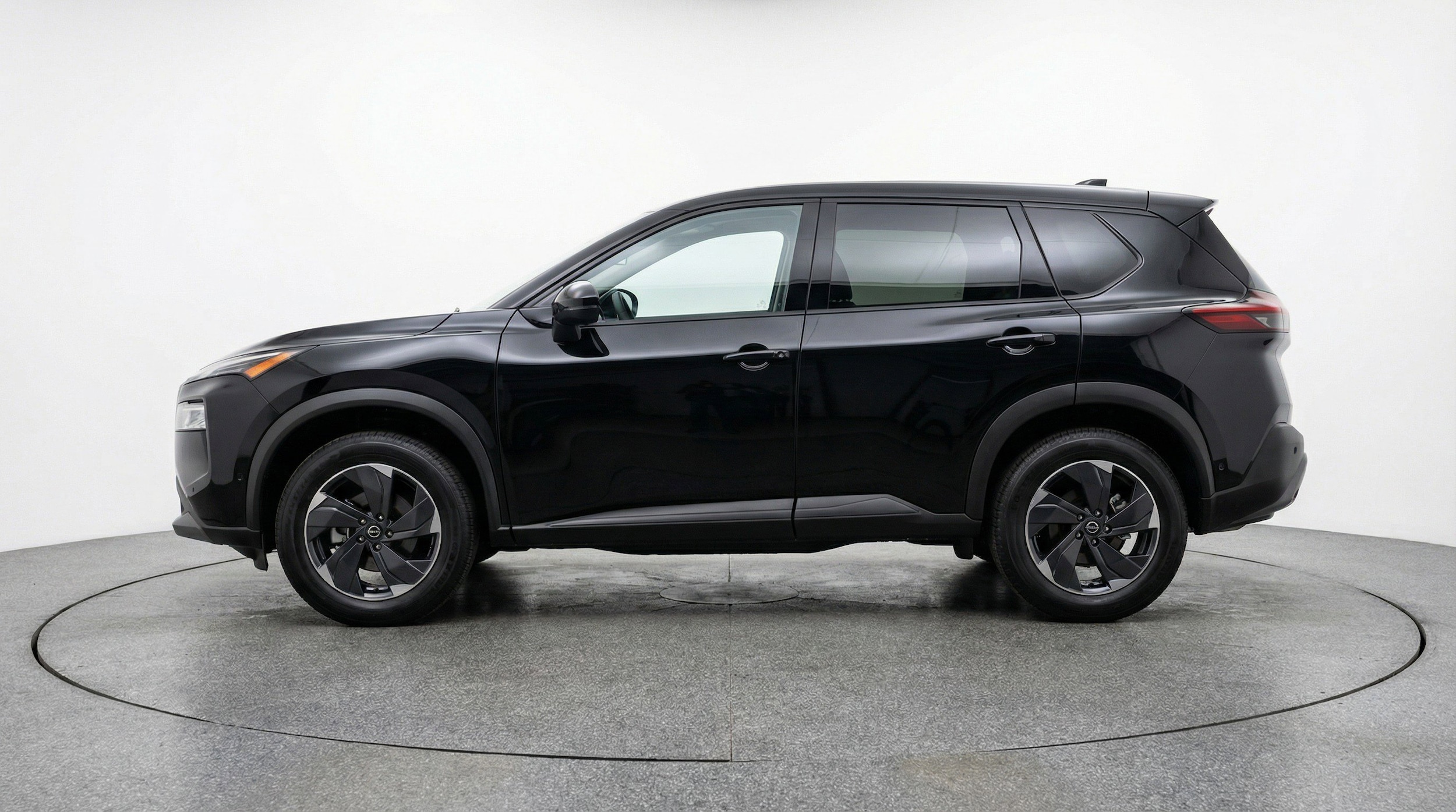 Thumbnail: 2025 Nissan Rogue - 5