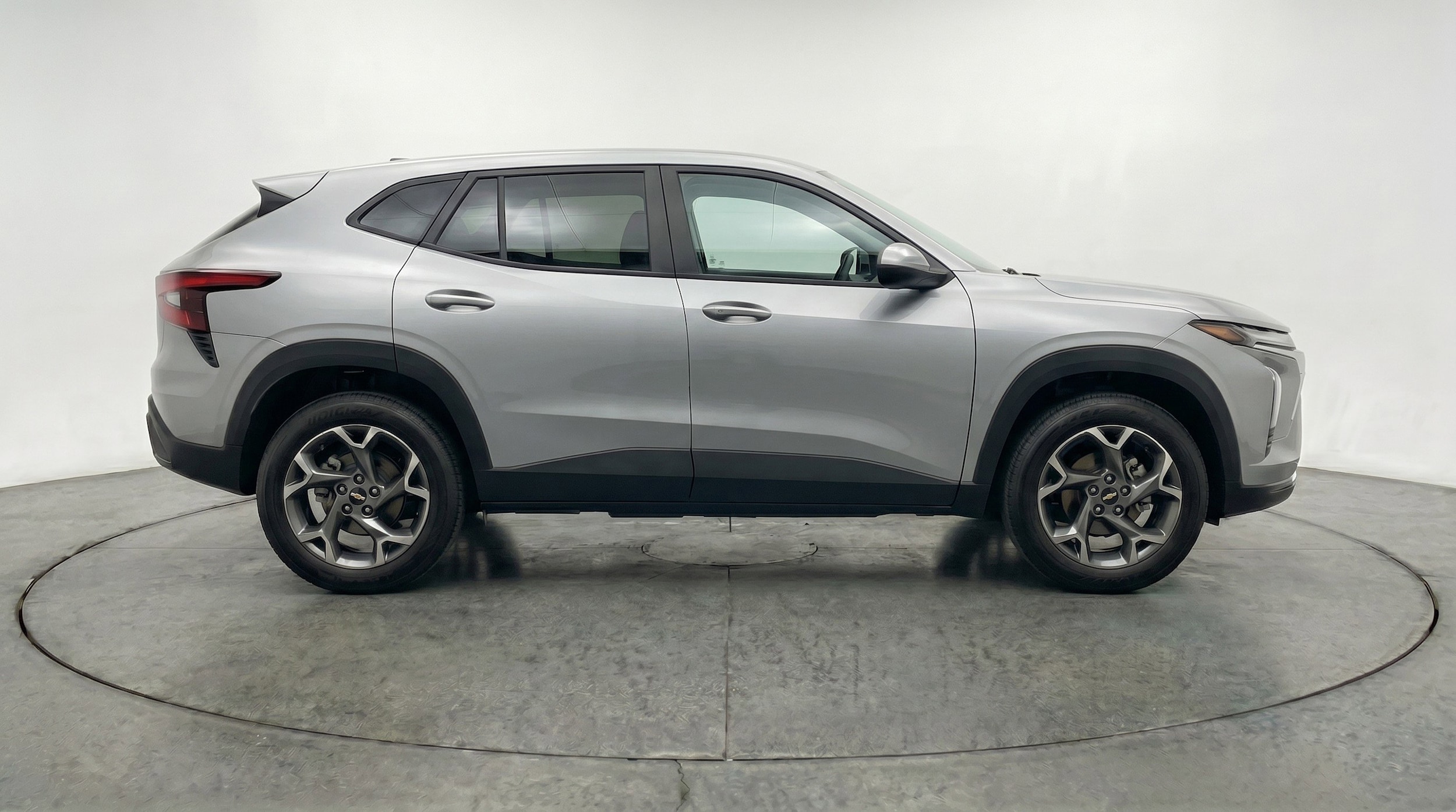 Thumbnail: 2025 Chevrolet Trax - 11