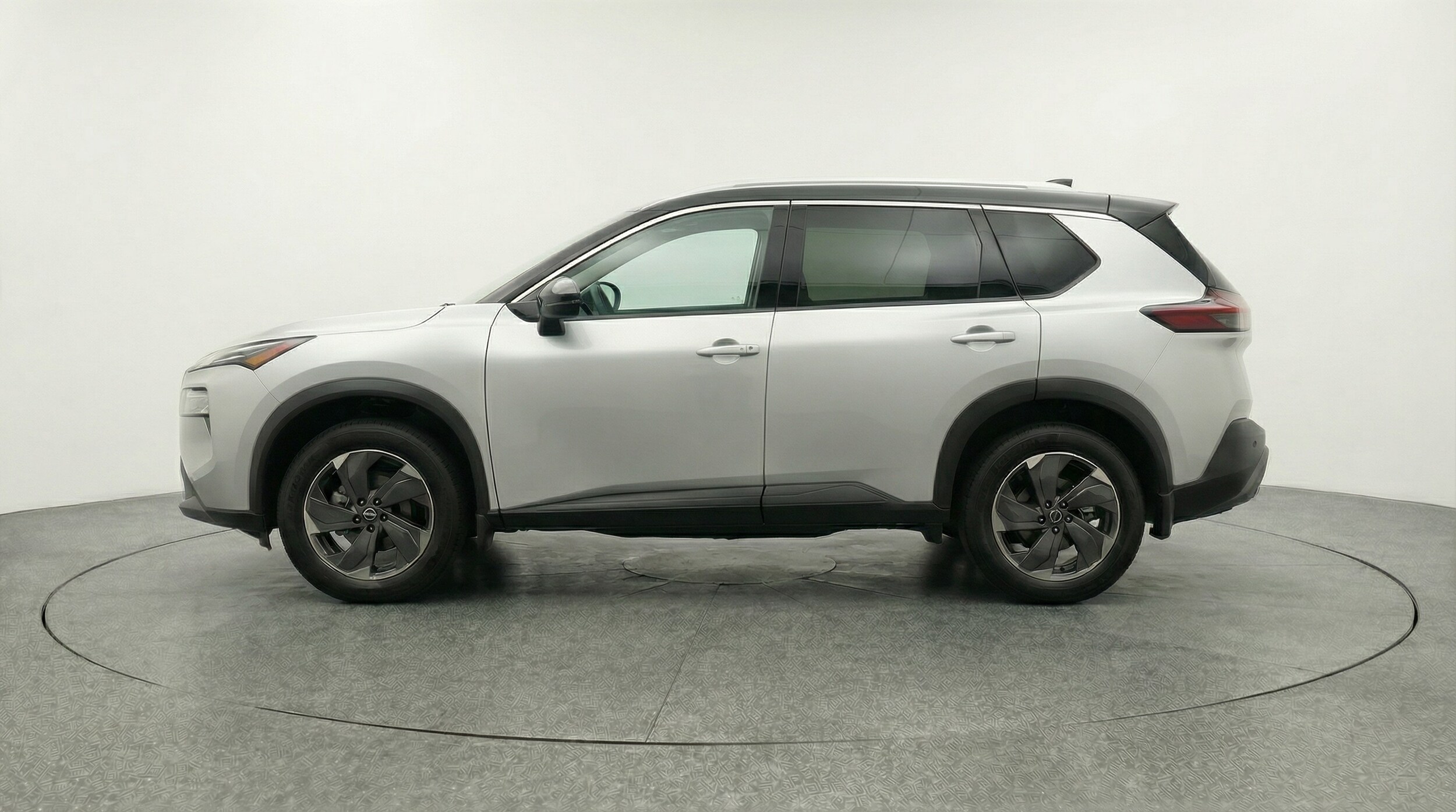 Thumbnail: 2025 Nissan Rogue - 4