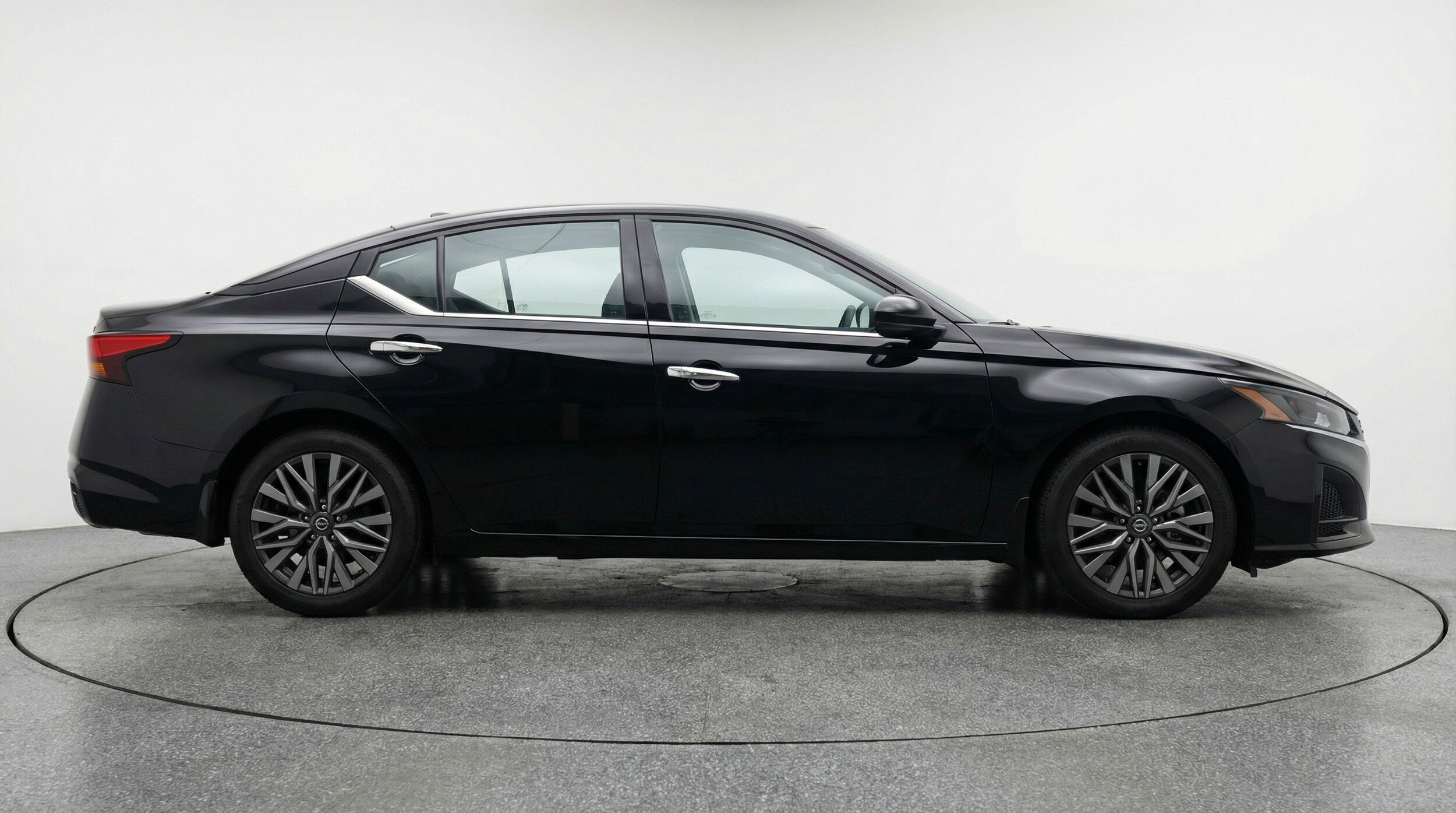 Thumbnail: 2025 Nissan Altima - 11