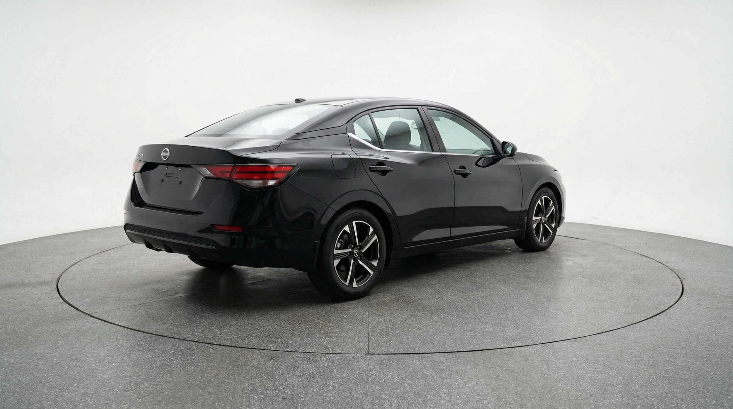 Thumbnail: 2025 Nissan Sentra - 9