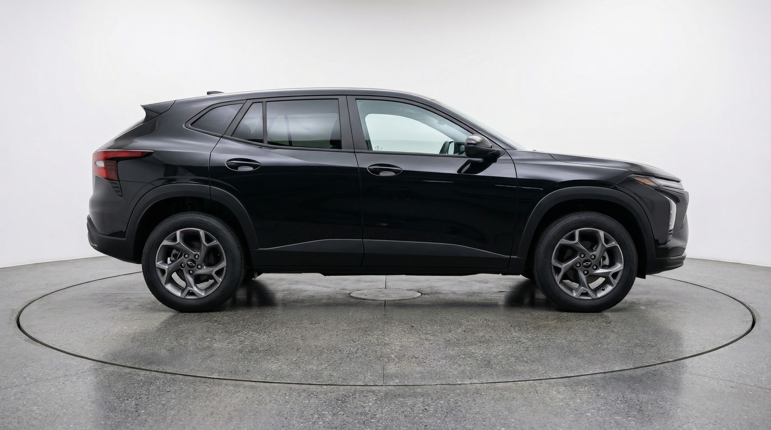 Thumbnail: 2025 Chevrolet Trax - 8