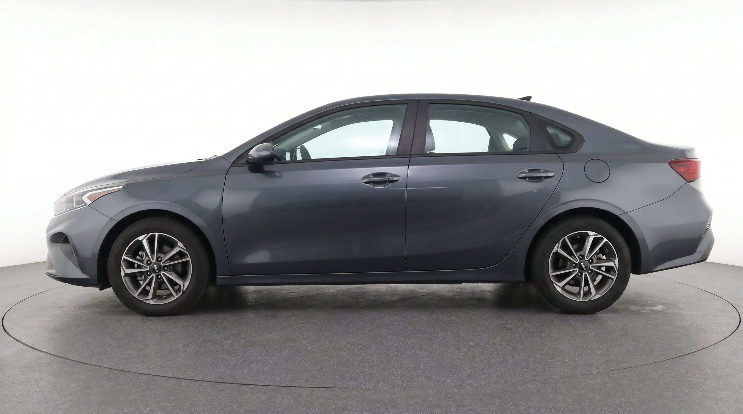 Thumbnail: 2024 Kia Forte - 5