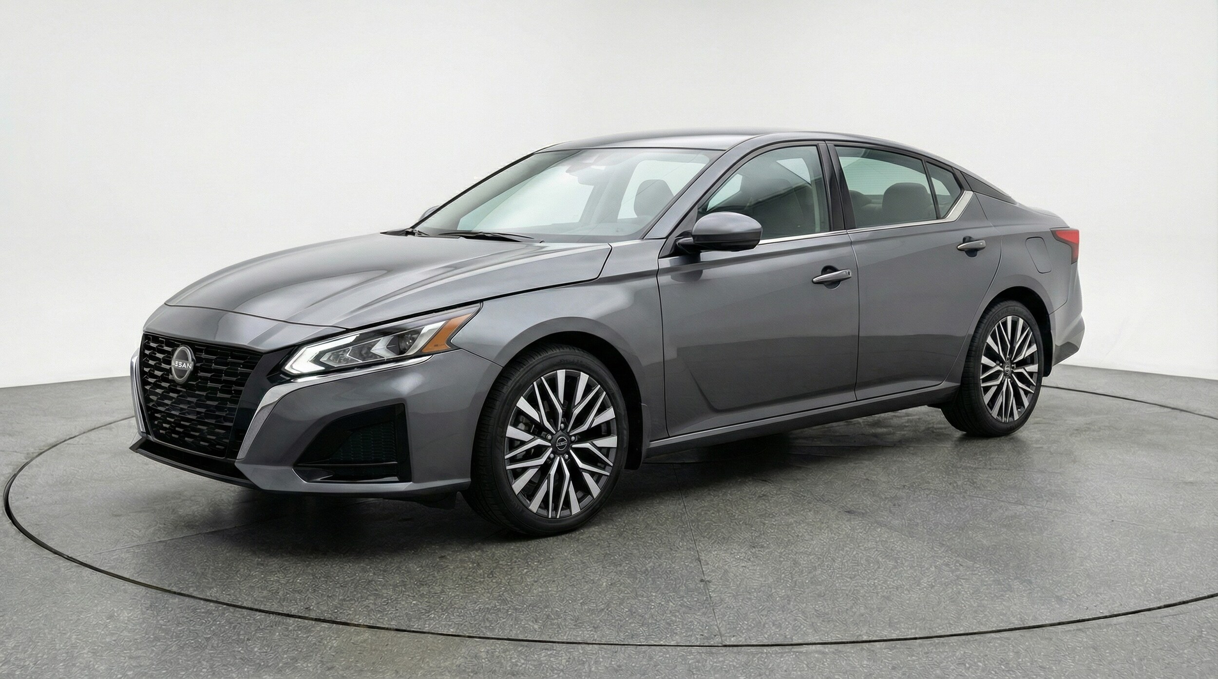 Thumbnail: 2025 Nissan Altima - 3