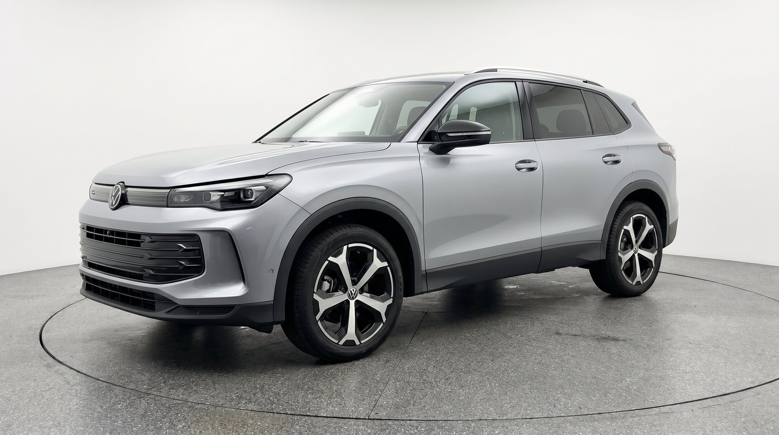 Thumbnail: 2026 Volkswagen Tiguan - 3