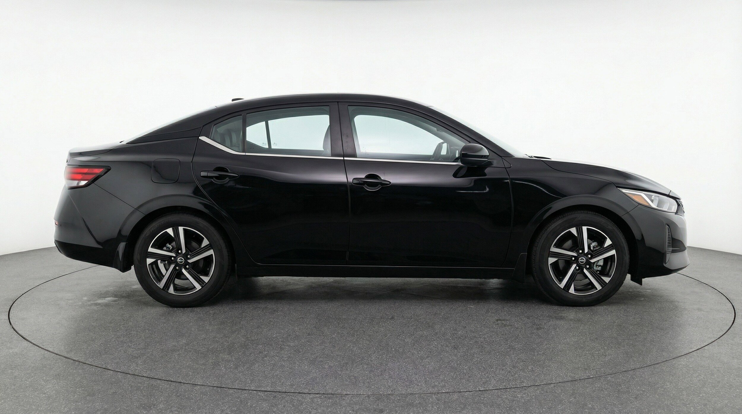 Thumbnail: 2025 Nissan Sentra - 11