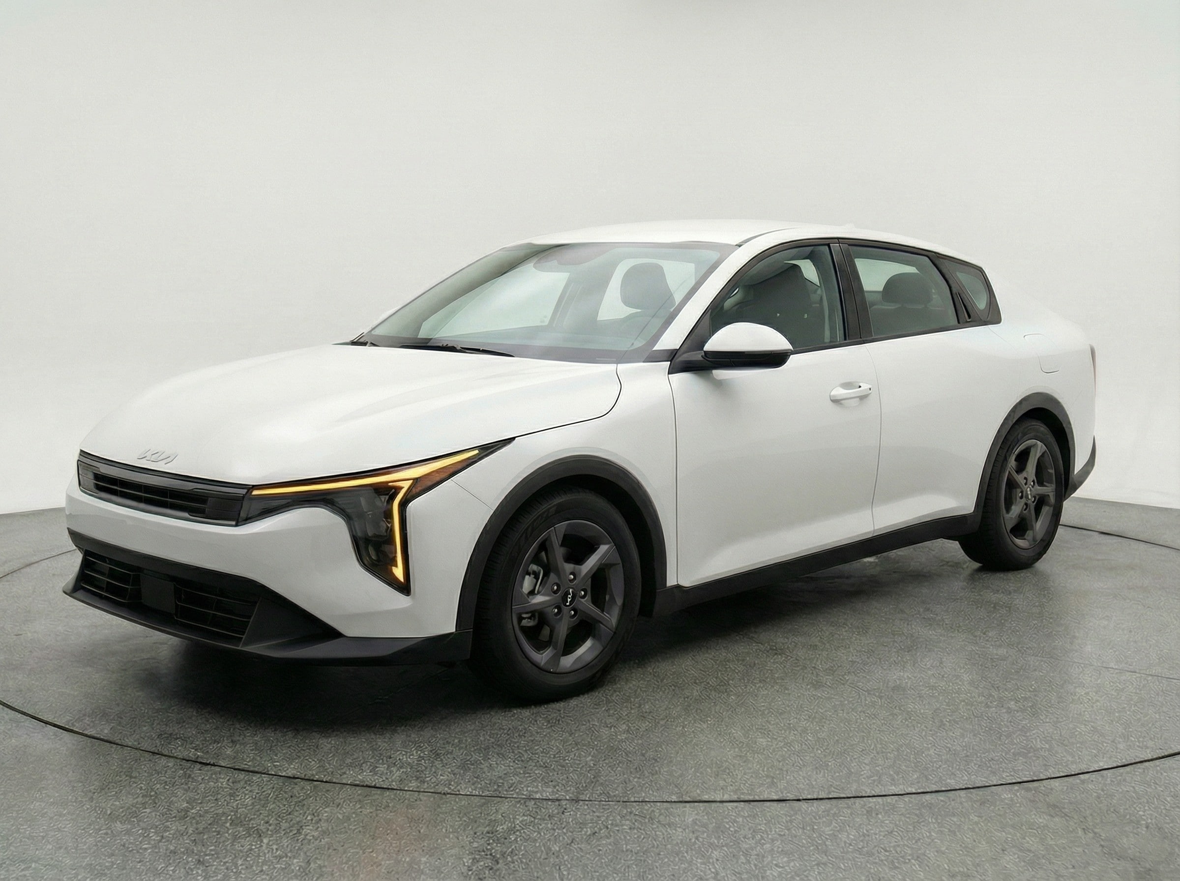 Thumbnail: 2025 Kia K4 - 3