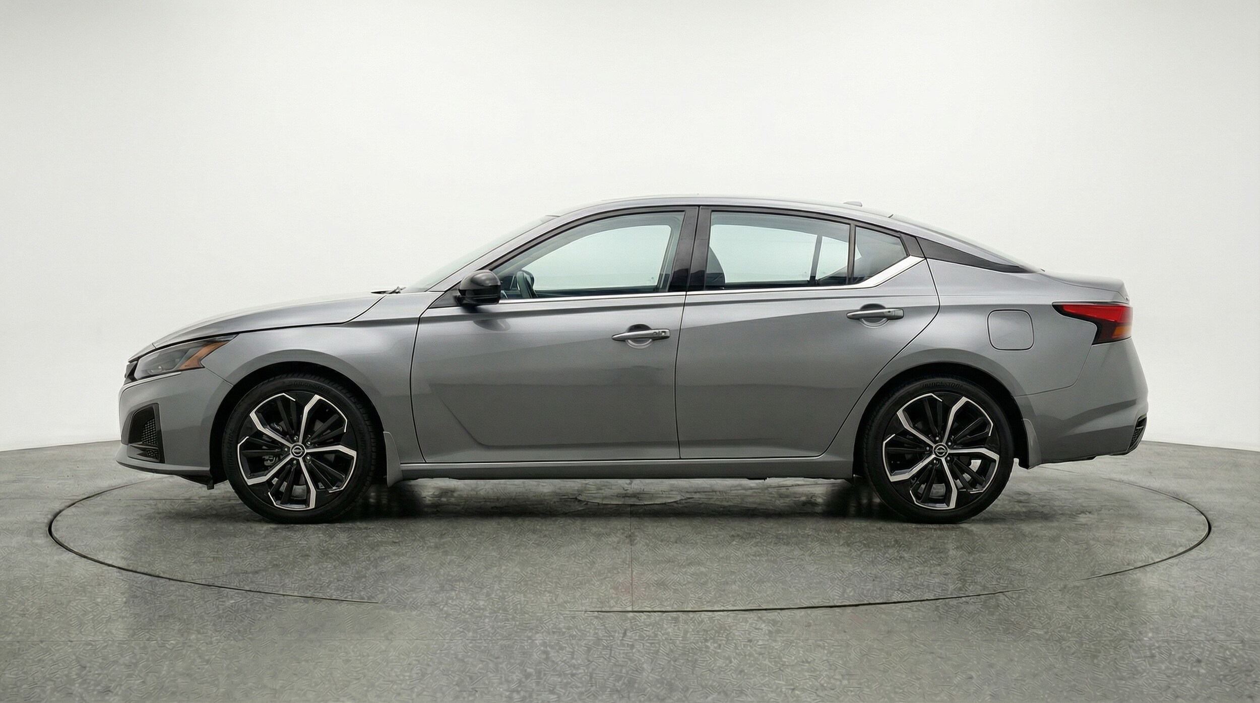 Thumbnail: 2025 Nissan Altima - 4