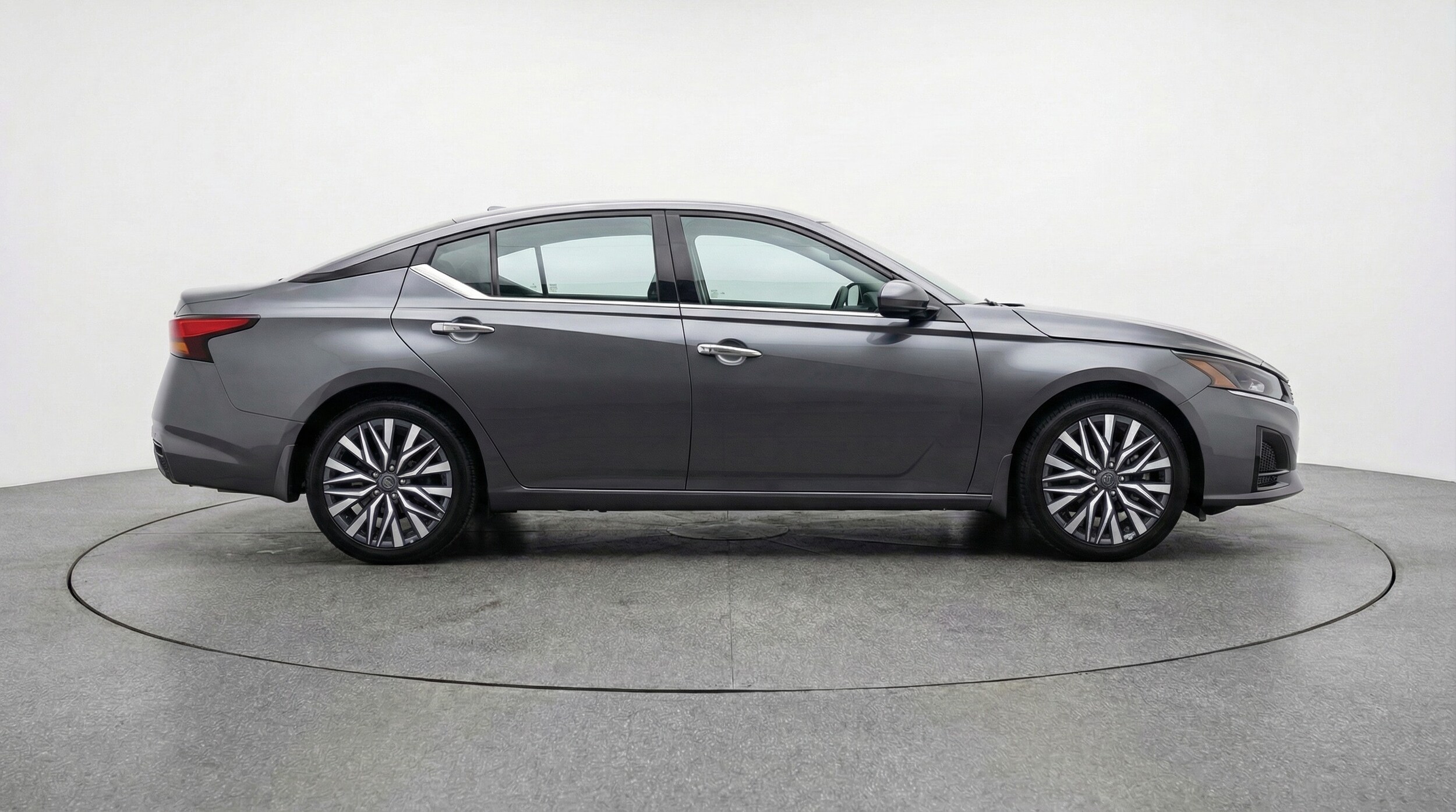 Thumbnail: 2025 Nissan Altima - 8