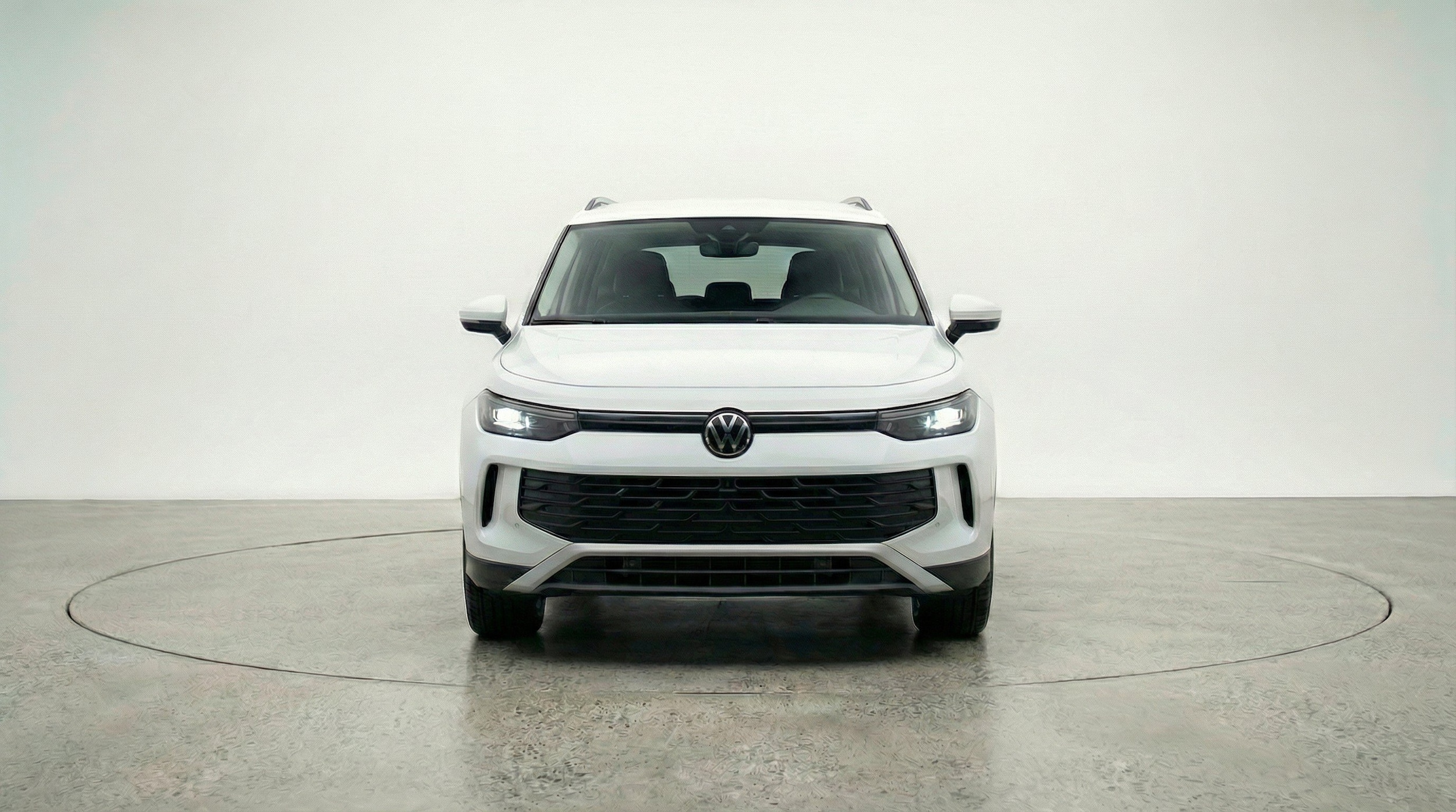 Thumbnail: 2026 Volkswagen Tiguan - 2