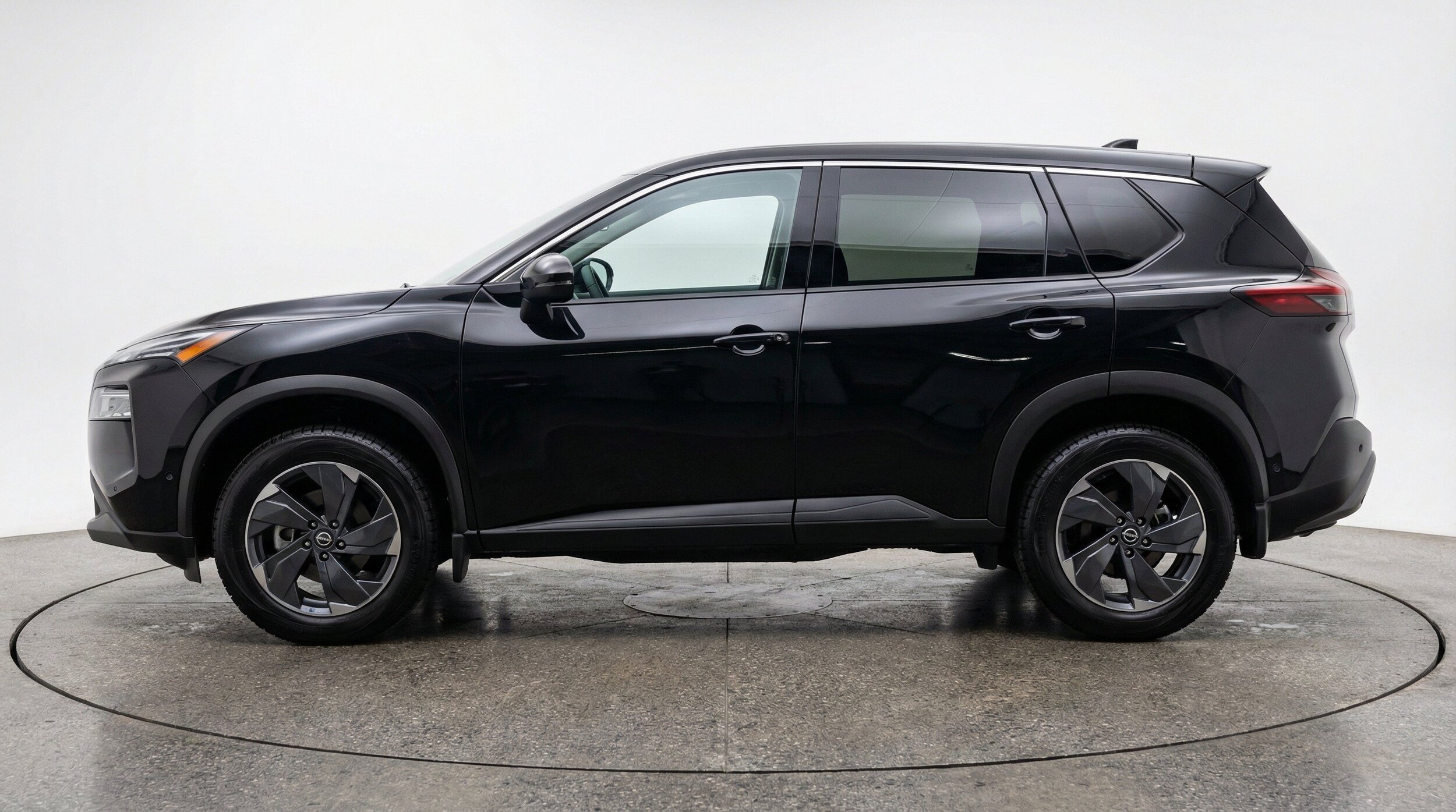 Thumbnail: 2025 Nissan Rogue - 5