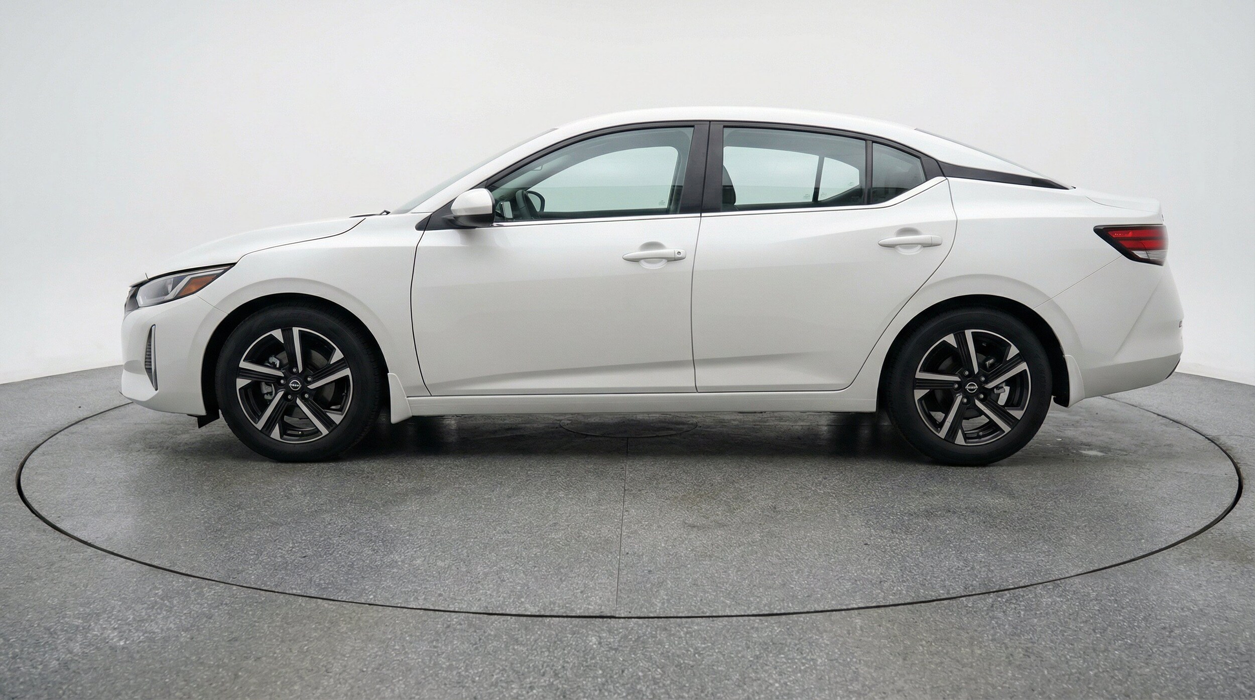 Thumbnail: 2025 Nissan Sentra - 5