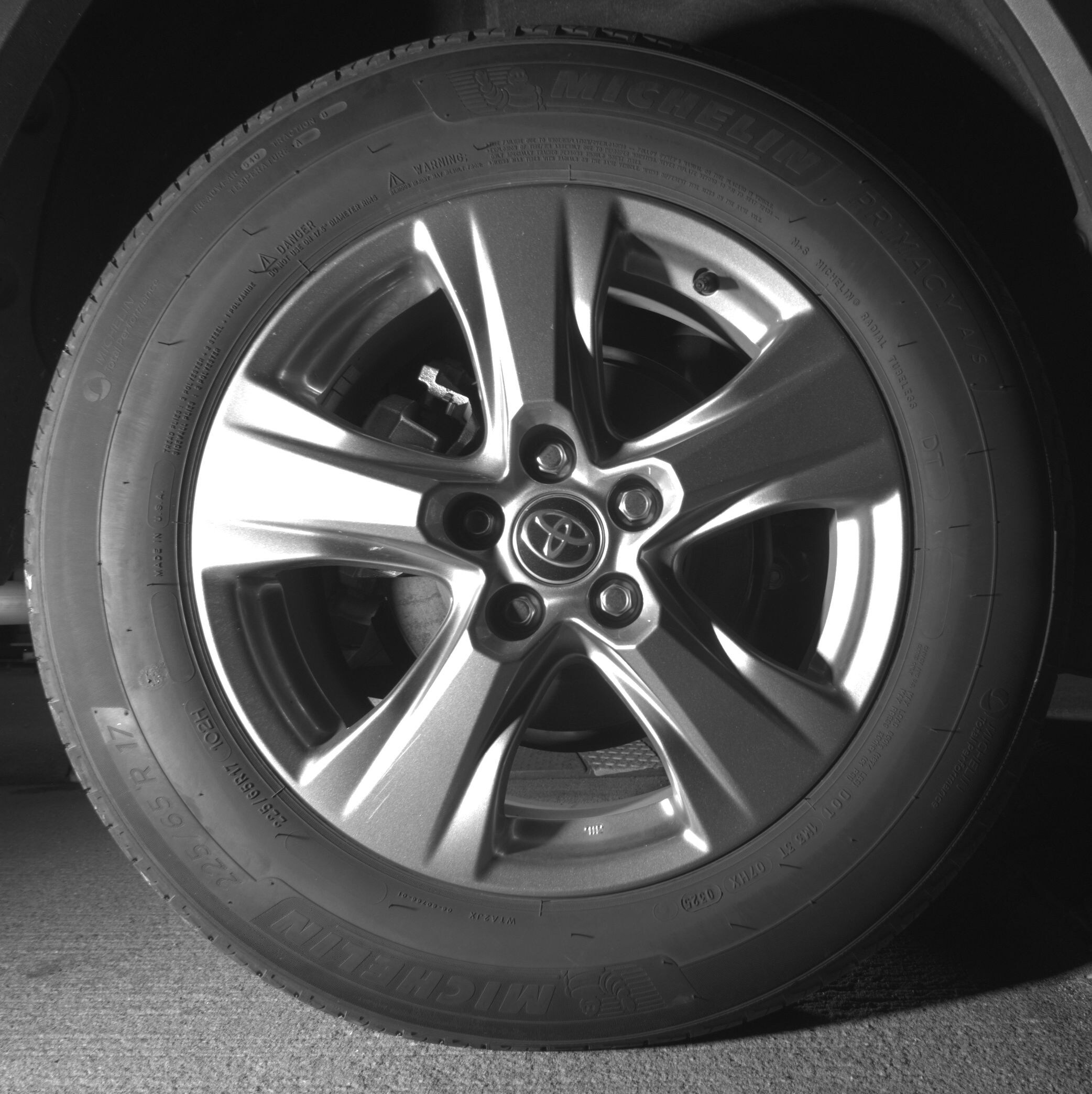 Thumbnail: 2025 Toyota RAV4 - 12