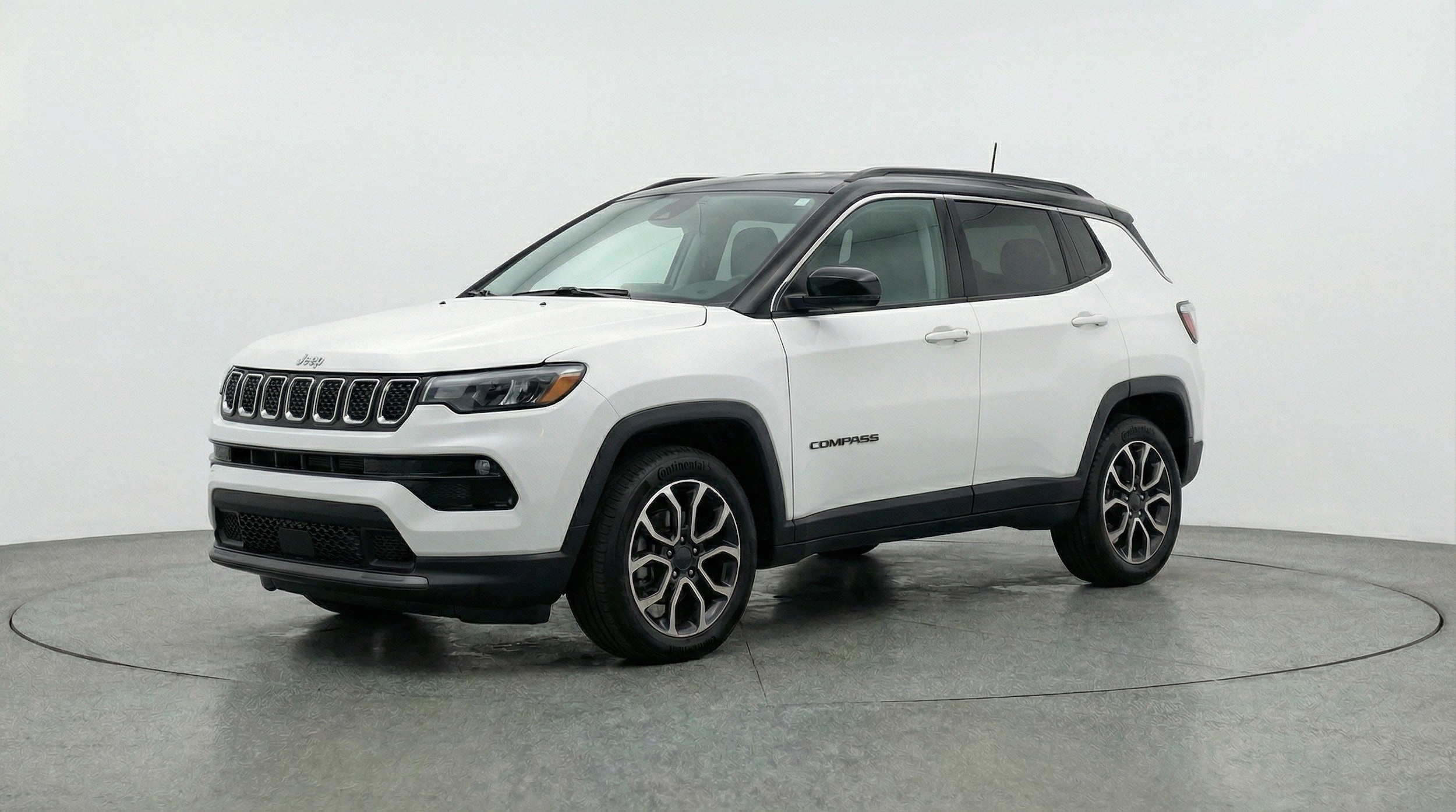 Thumbnail: 2025 Jeep Compass - 3
