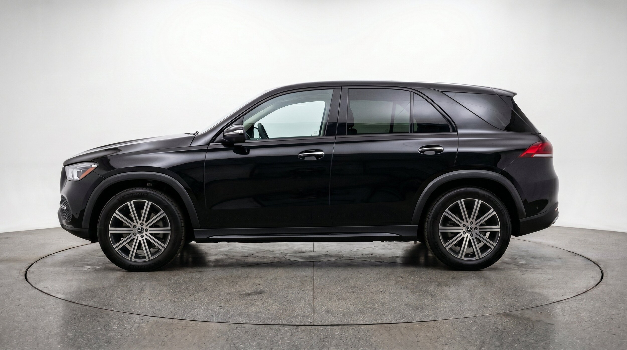 Thumbnail: 2026 Mercedes-Benz GLE - 5