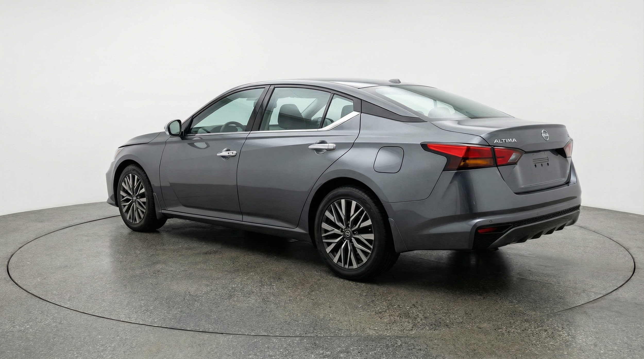 Thumbnail: 2025 Nissan Altima - 5