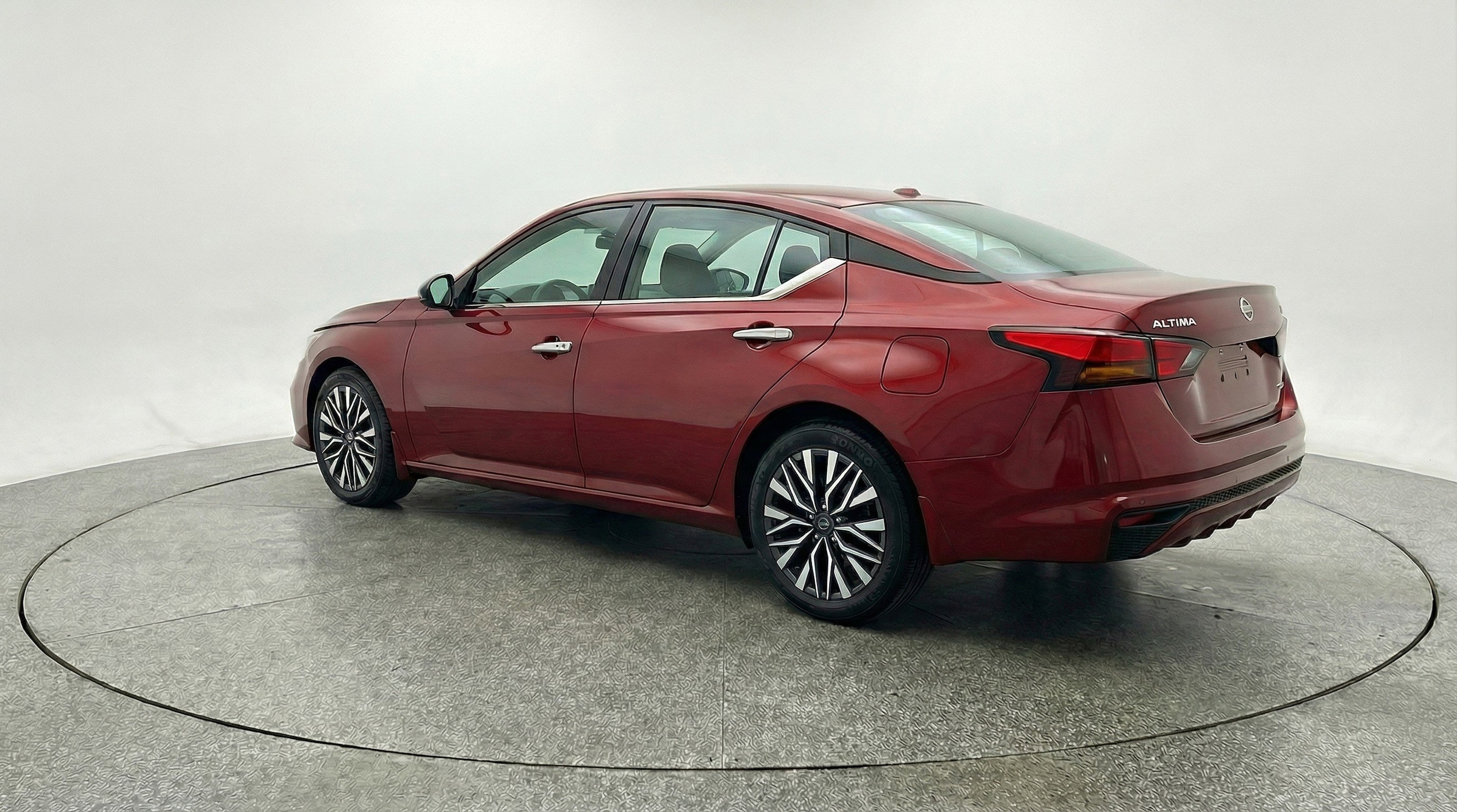 Thumbnail: 2025 Nissan Altima - 6