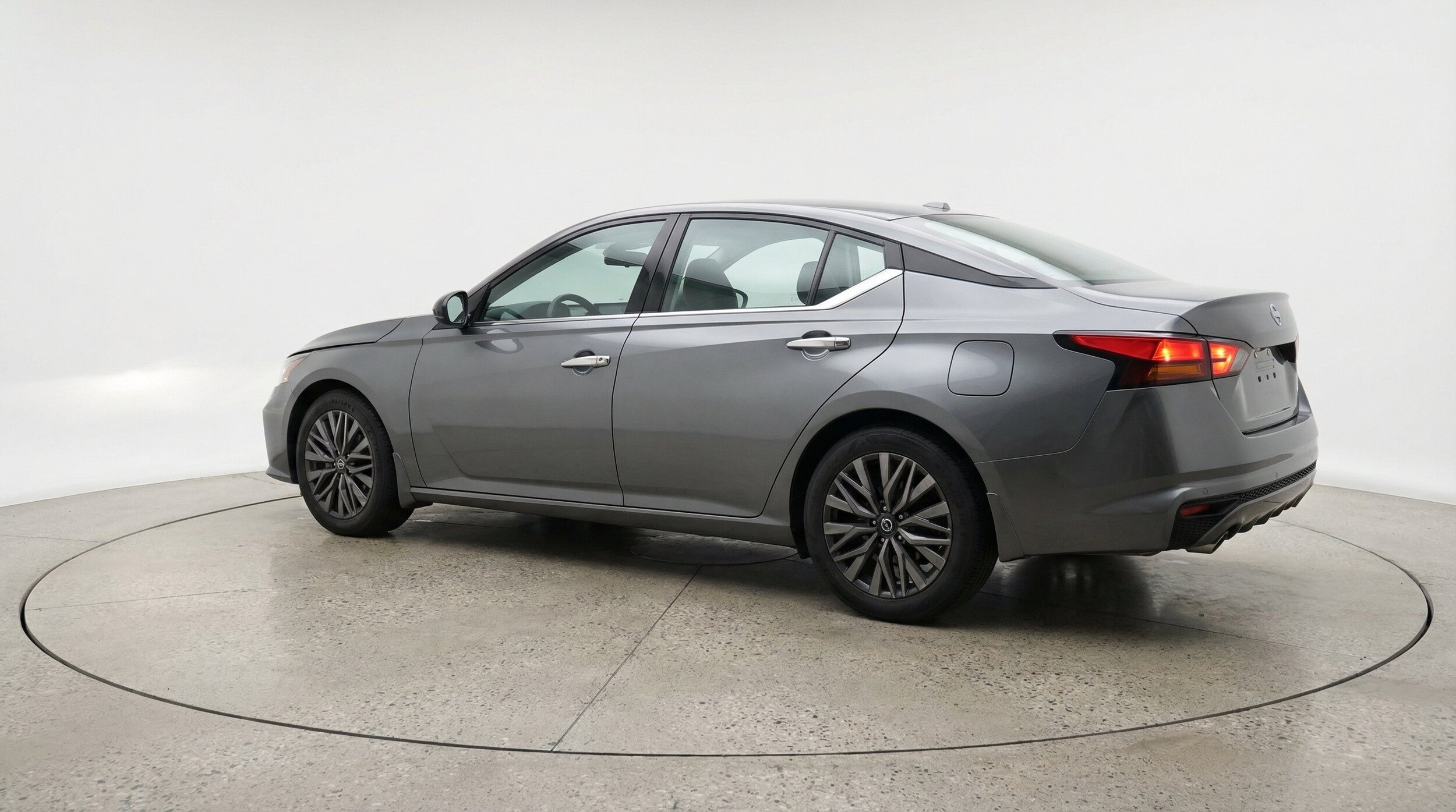 Thumbnail: 2025 Nissan Altima - 6