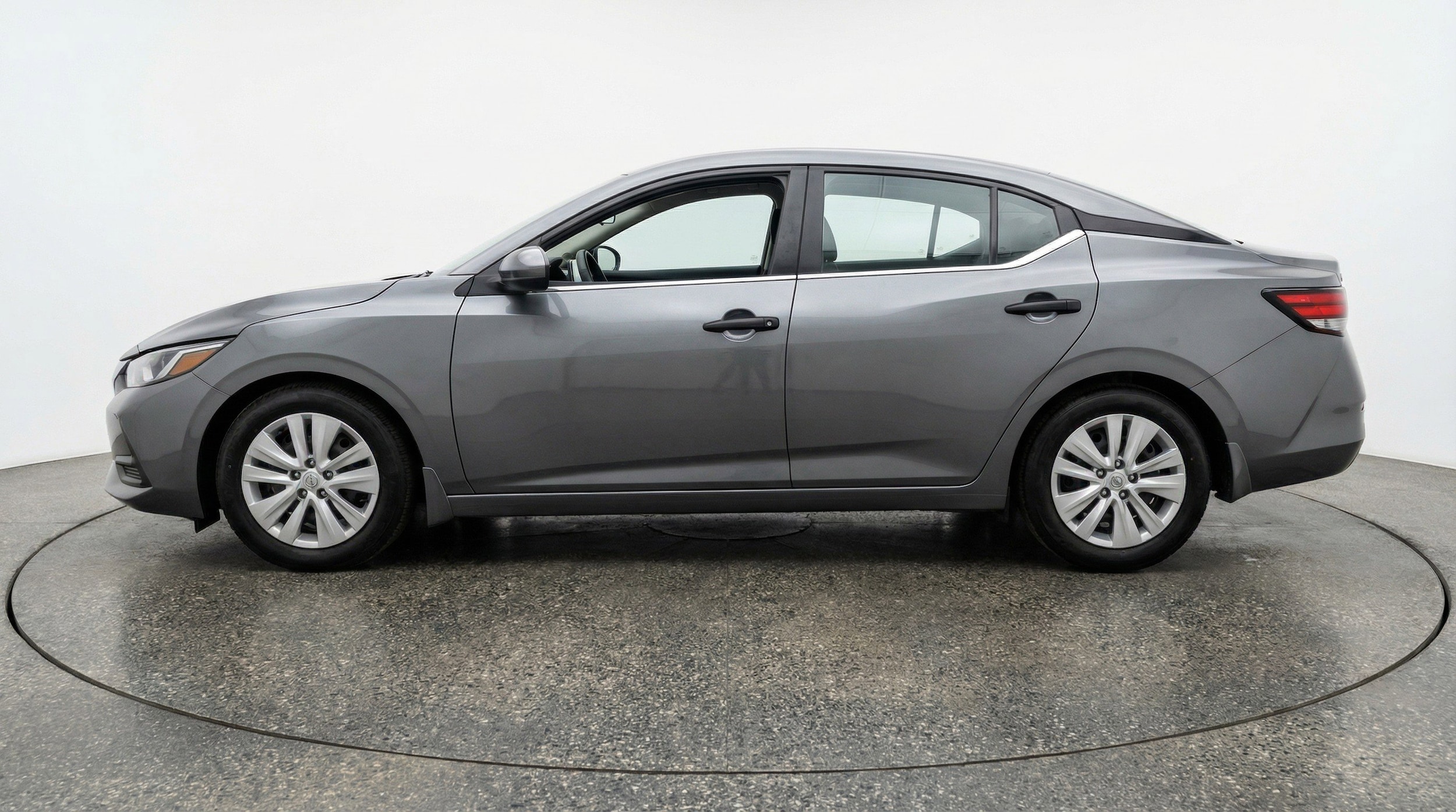 Thumbnail: 2025 Nissan Sentra - 5