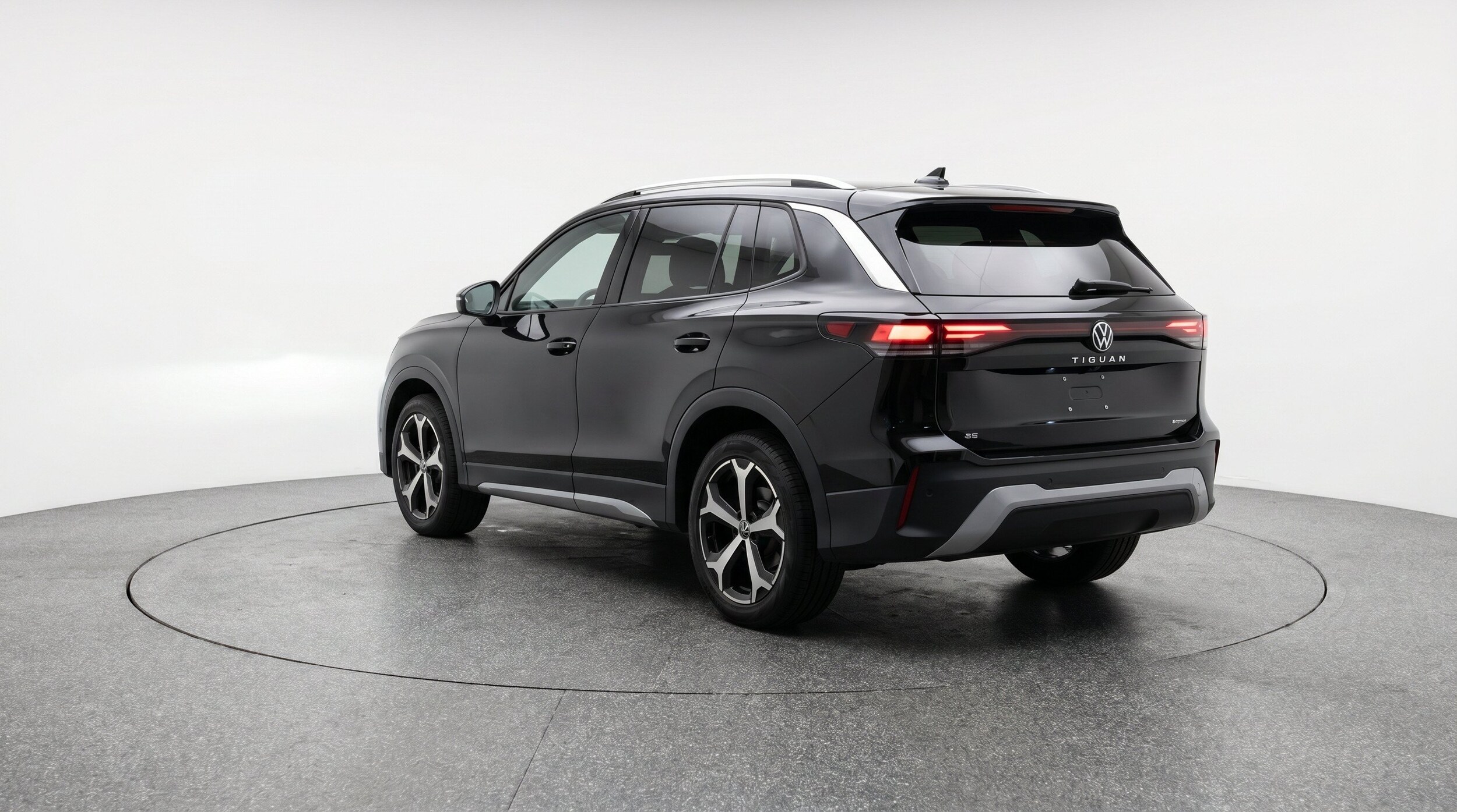 Thumbnail: 2026 Volkswagen Tiguan - 6