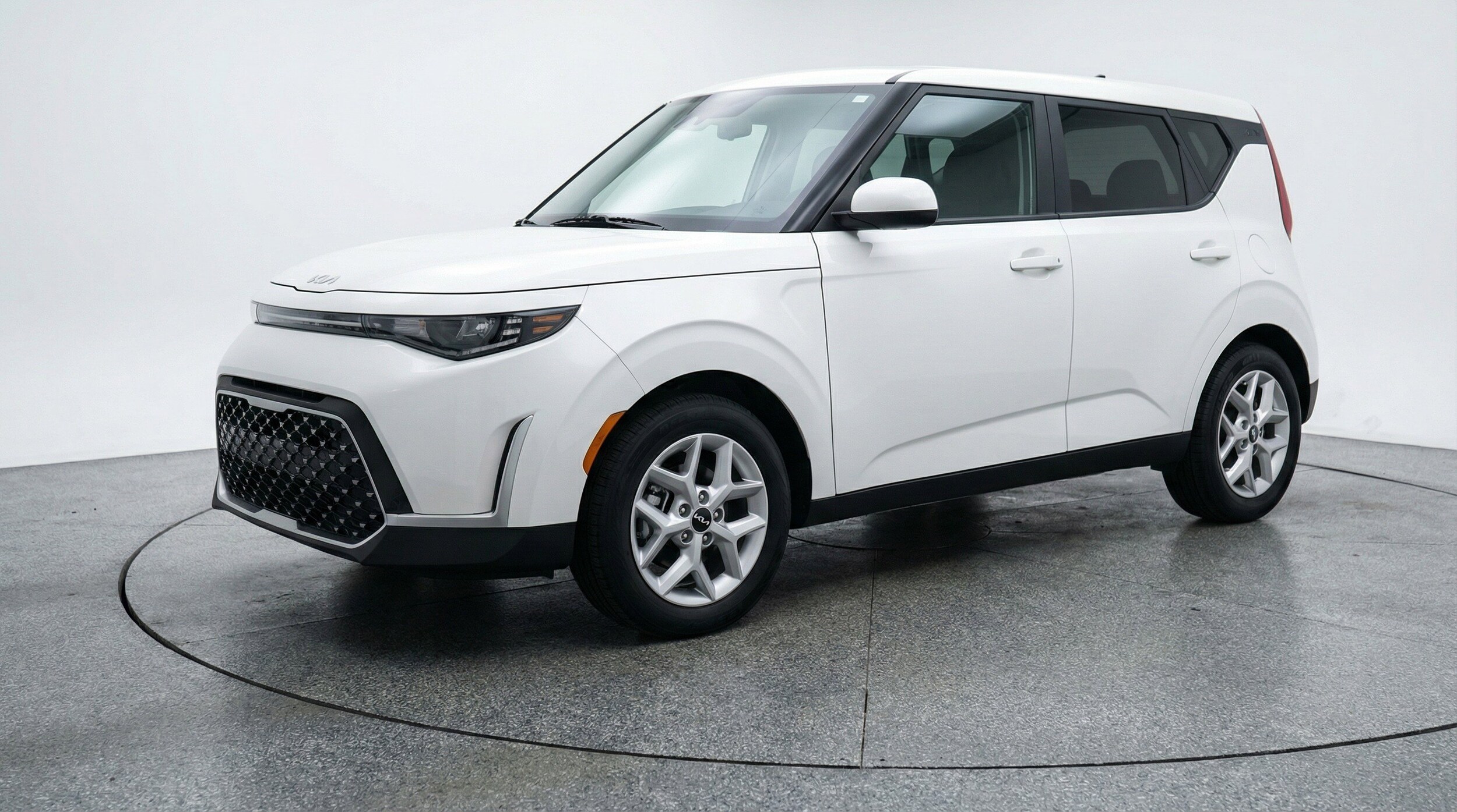 Thumbnail: 2025 Kia Soul - 3