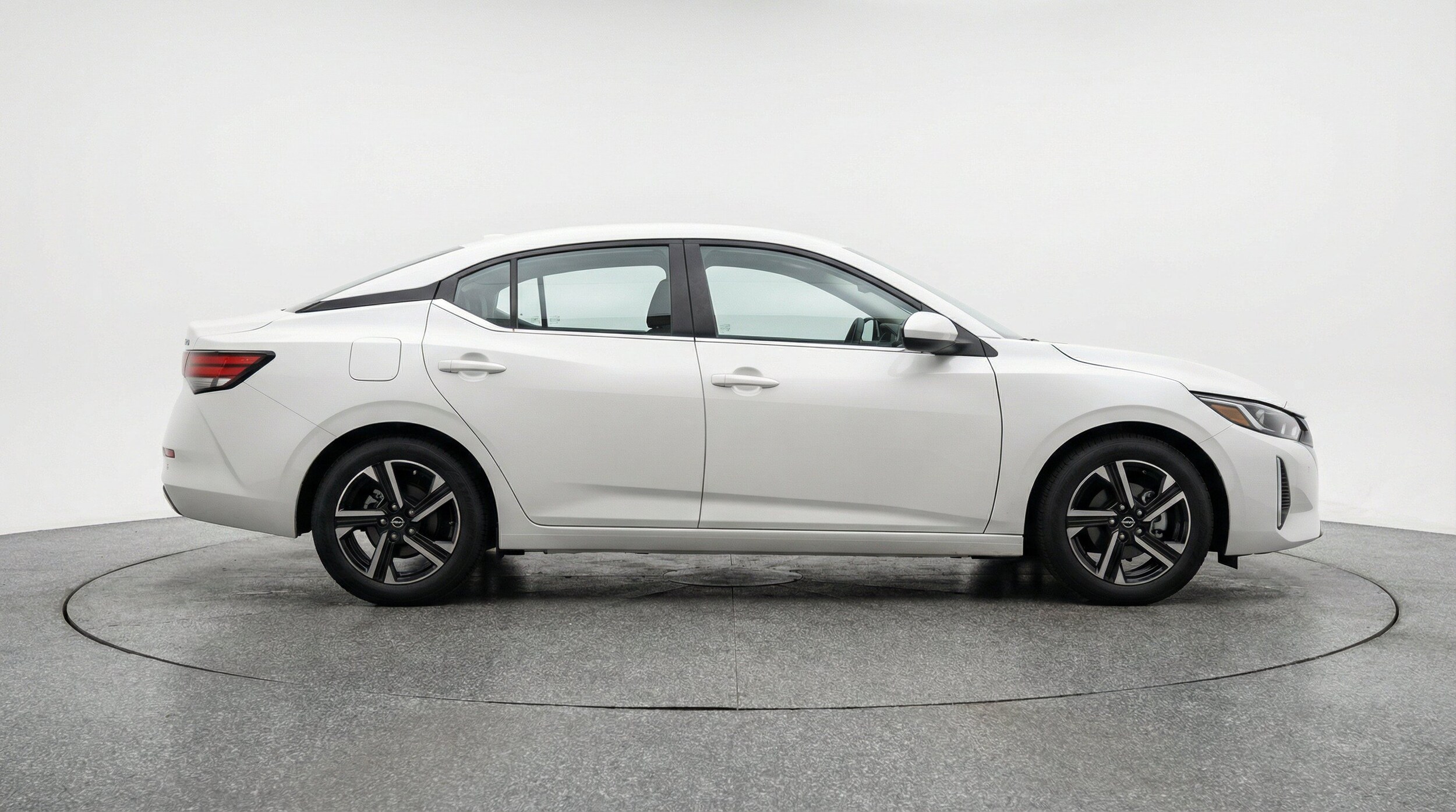 Thumbnail: 2025 Nissan Sentra - 11
