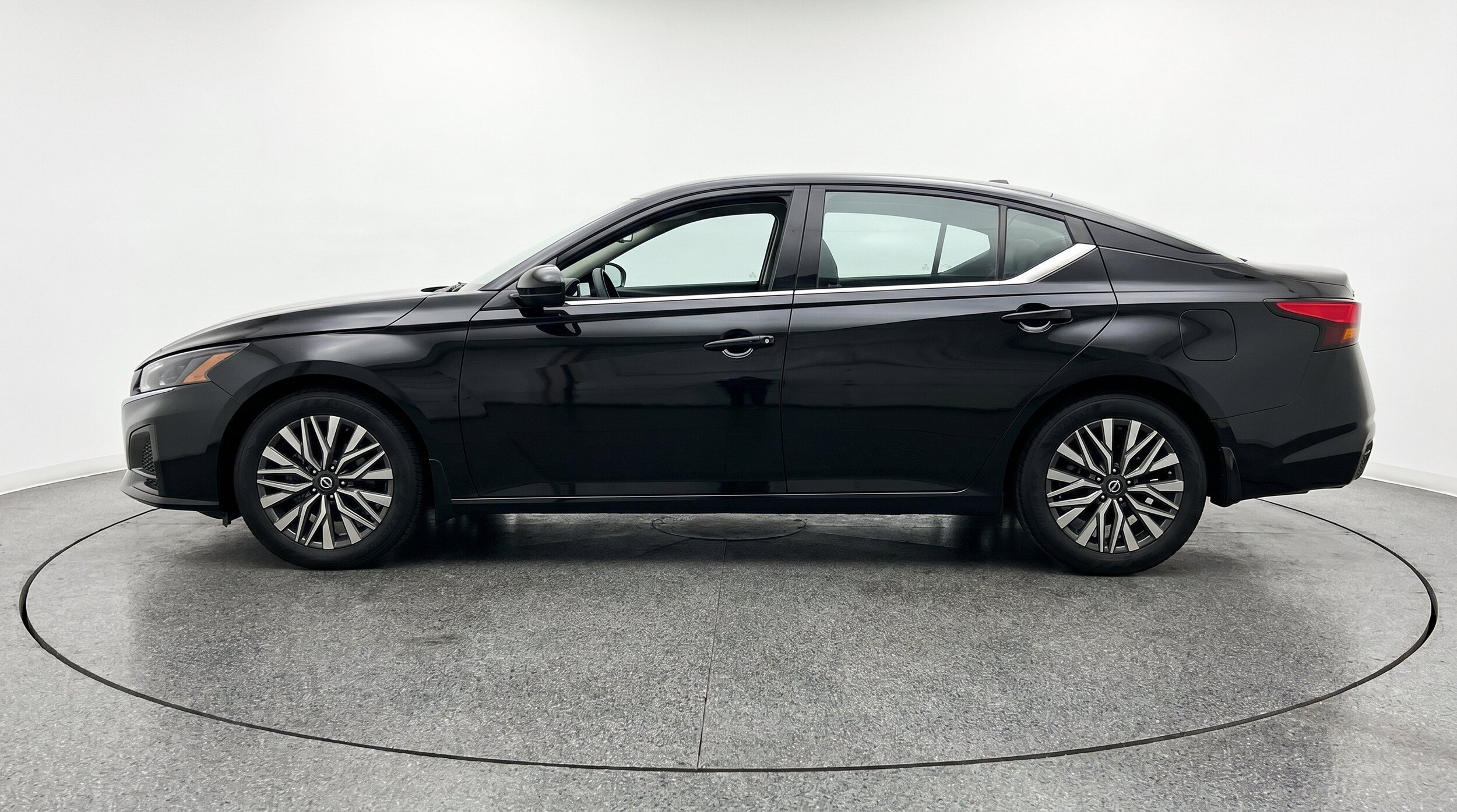 Thumbnail: 2026 Nissan Altima - 5
