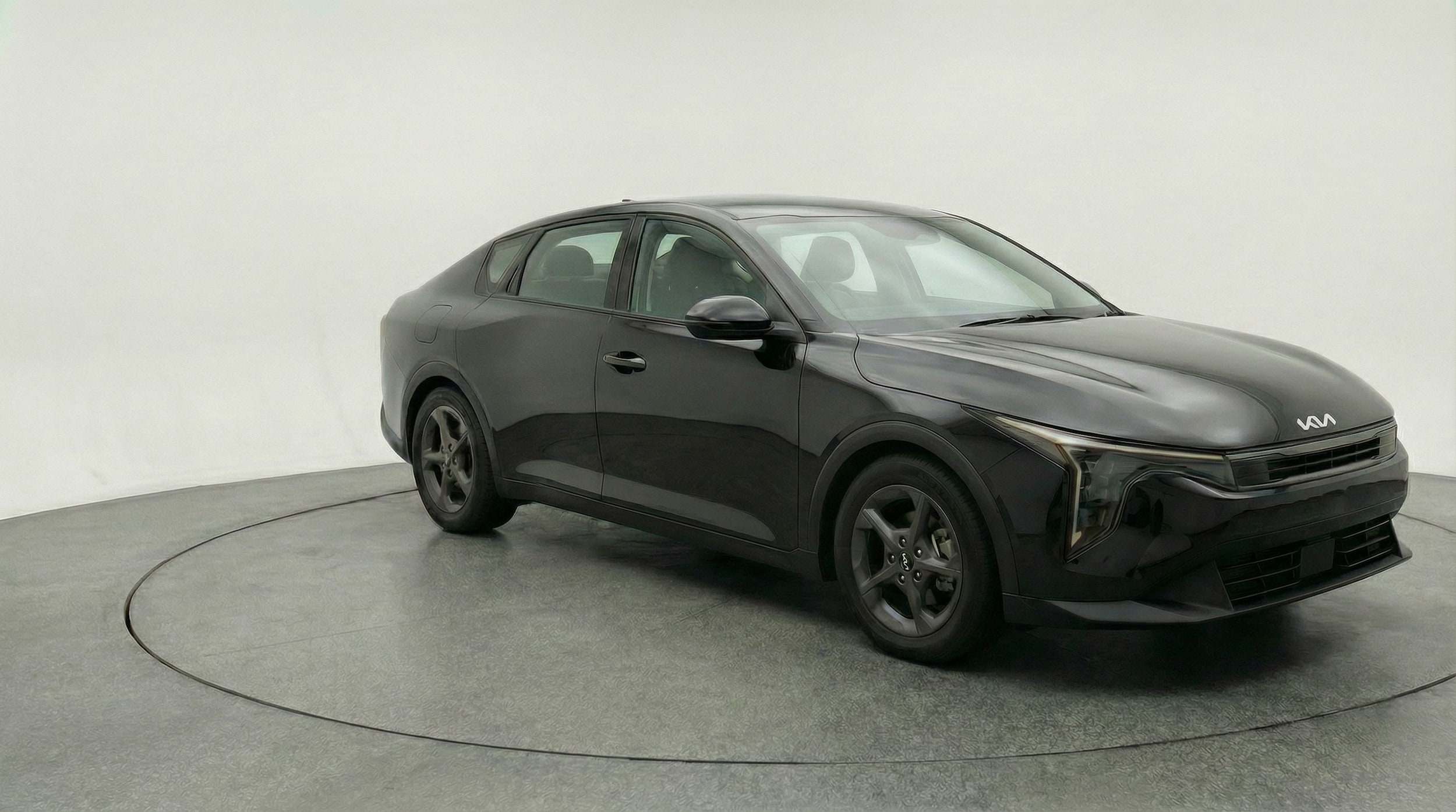 Thumbnail: 2025 Kia K4 - 1