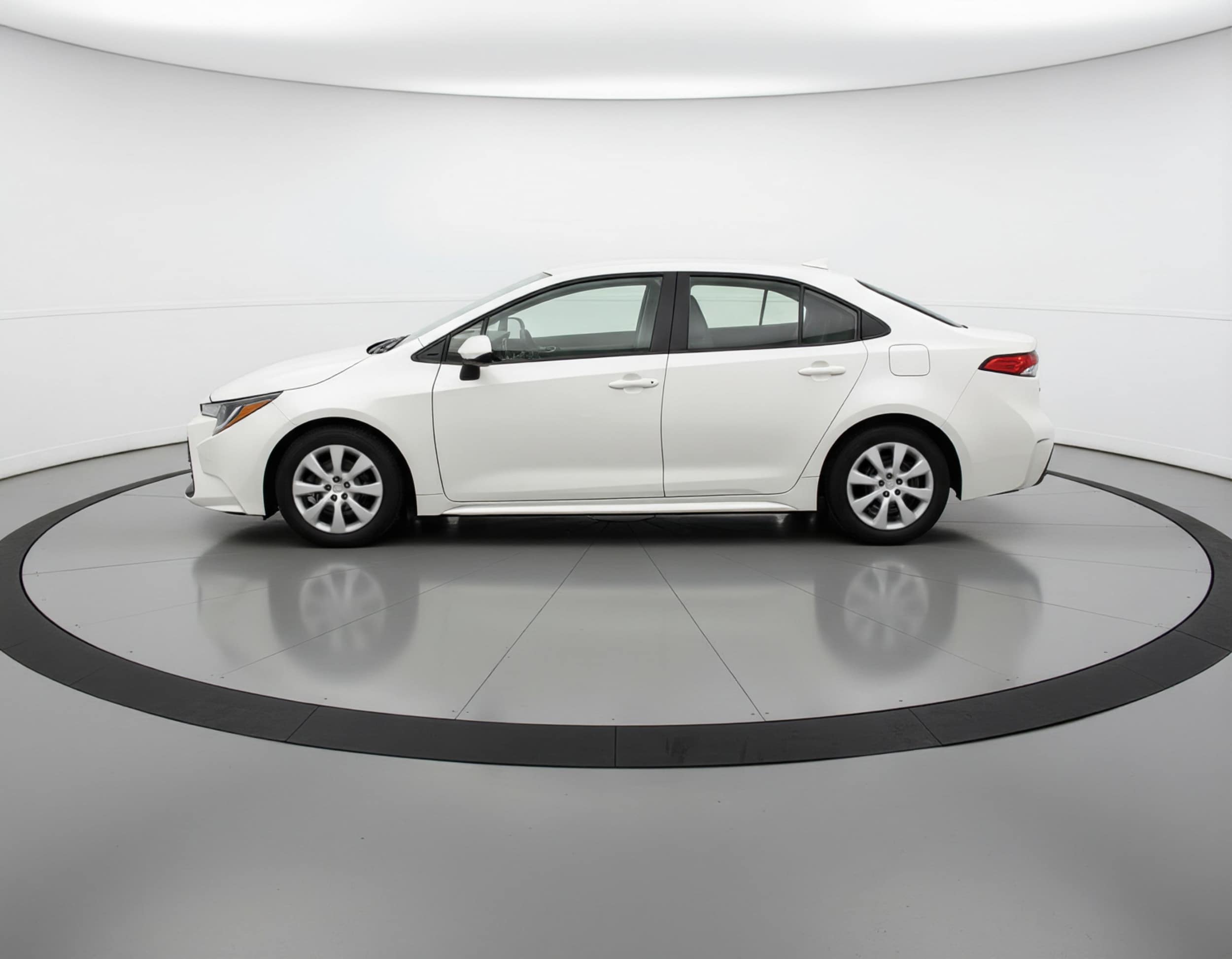 Thumbnail: 2025 Toyota Corolla - 4