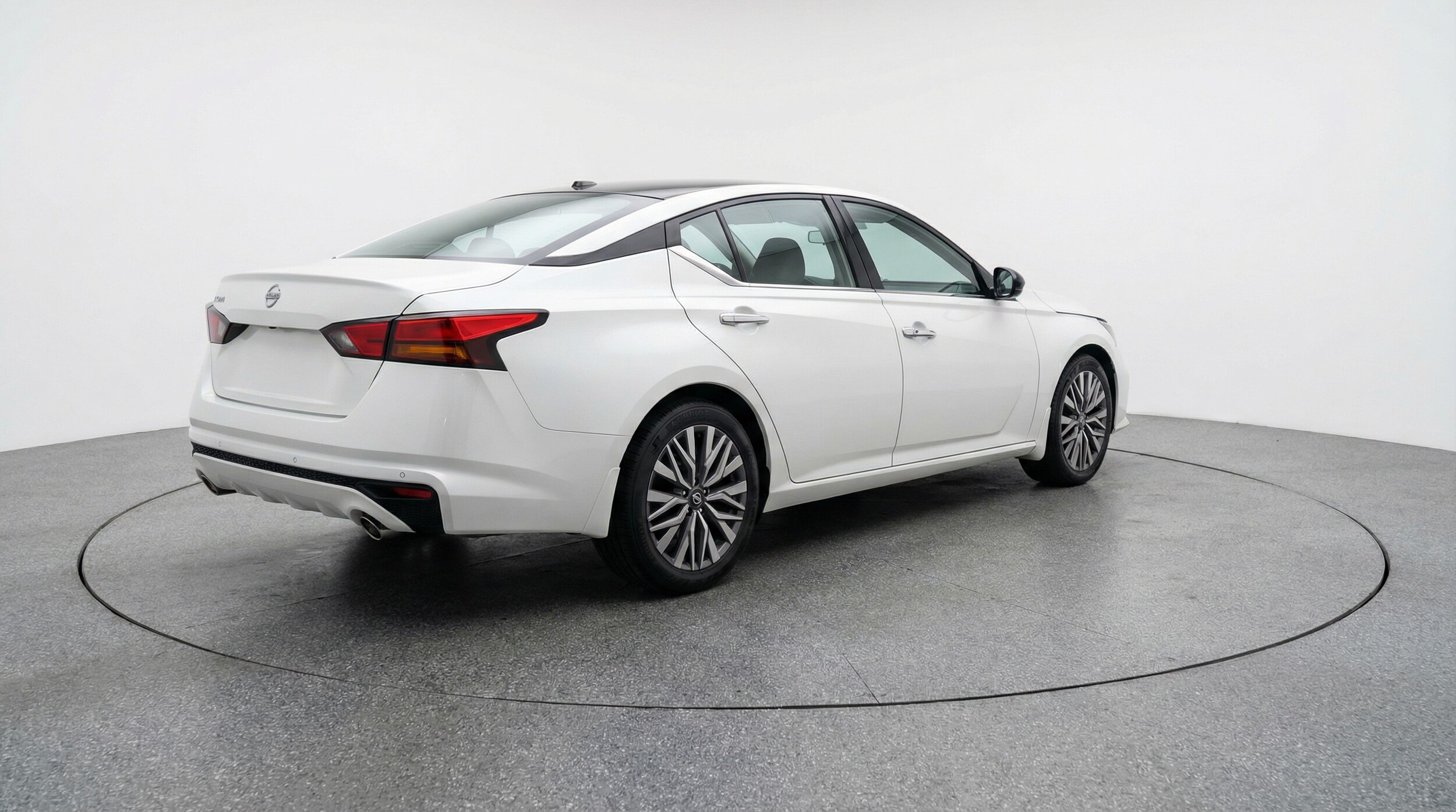 Thumbnail: 2025 Nissan Altima - 5