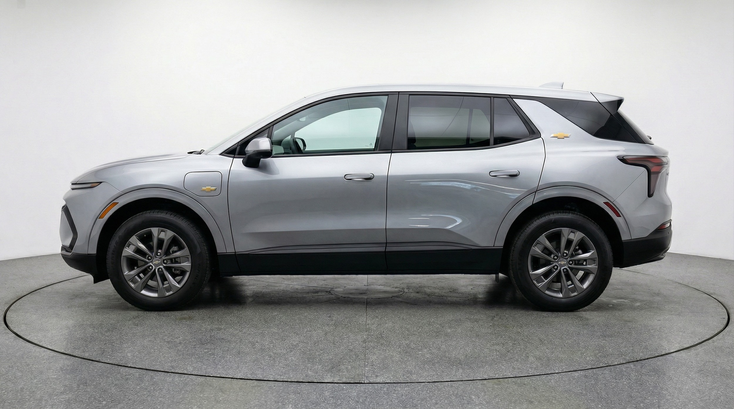 Thumbnail: 2025 Chevrolet Equinox - 4