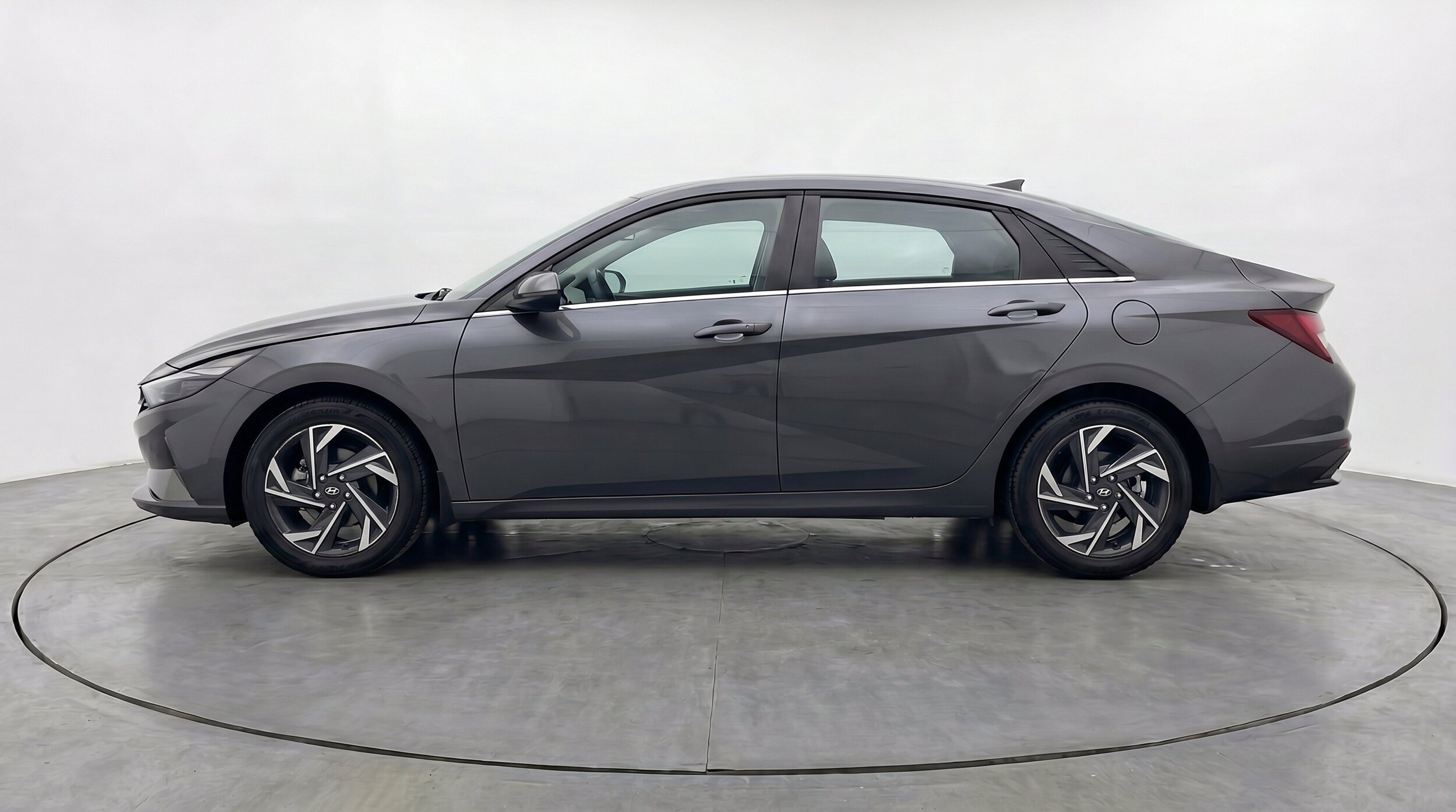 Thumbnail: 2025 Hyundai Elantra - 5