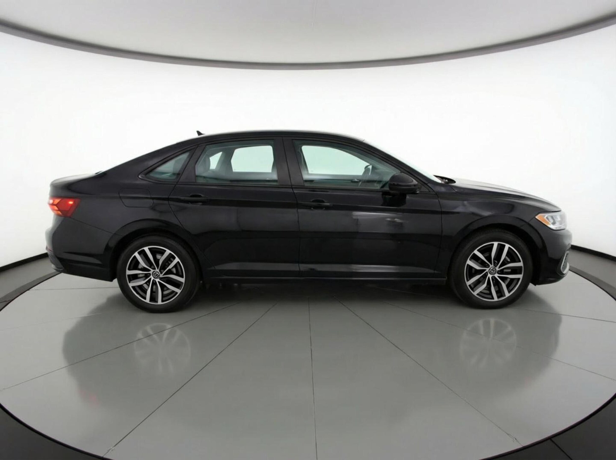 Thumbnail: 2025 Volkswagen Jetta - 8