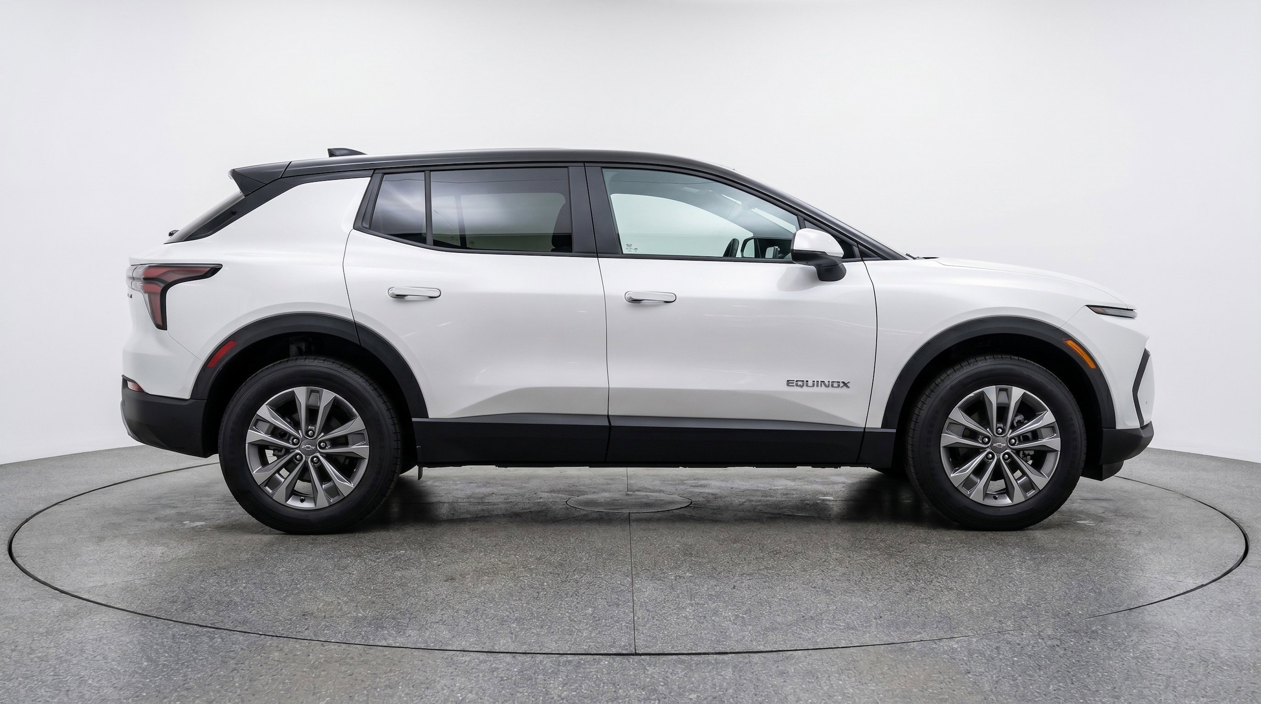 Thumbnail: 2025 Chevrolet Equinox - 11