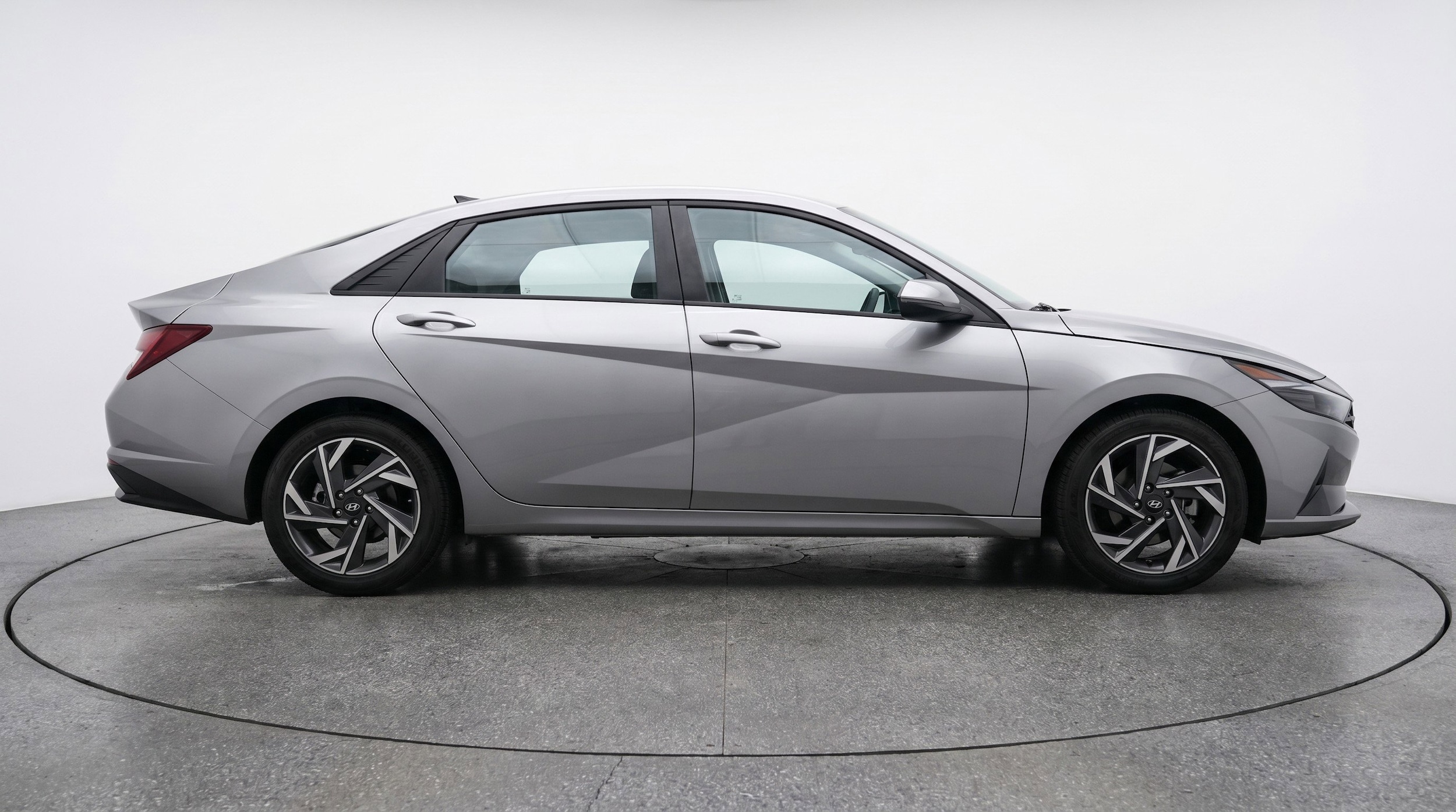 Thumbnail: 2025 Hyundai Elantra - 11
