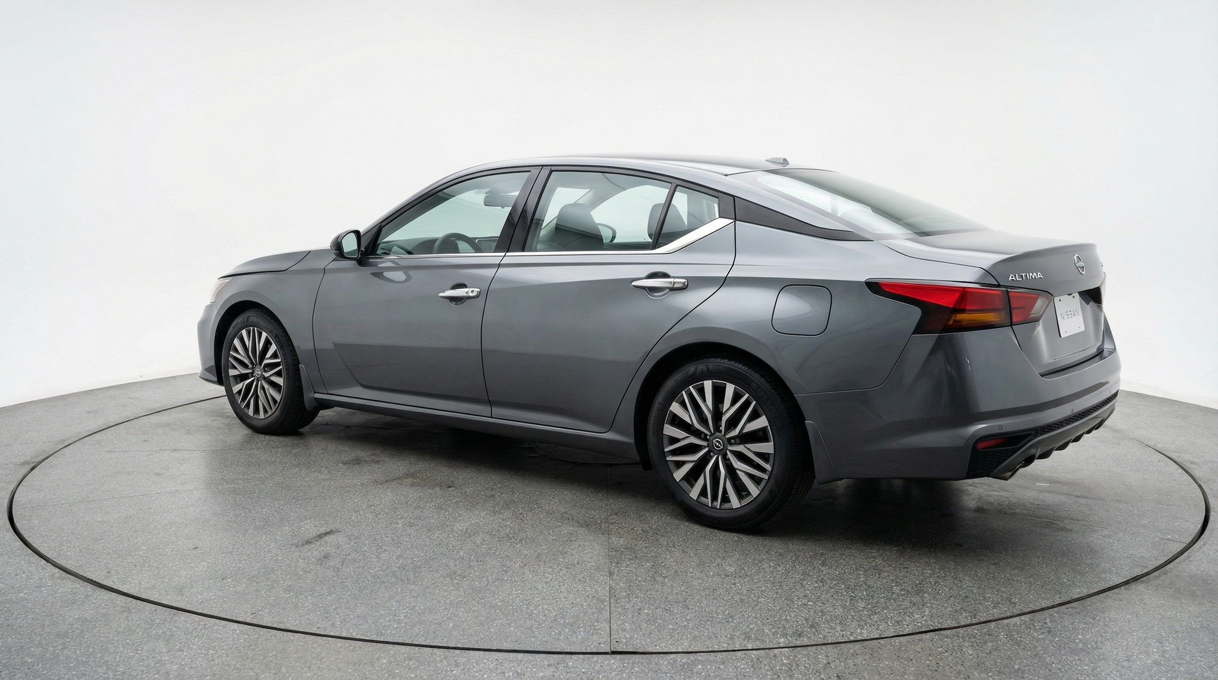 Thumbnail: 2025 Nissan Altima - 5