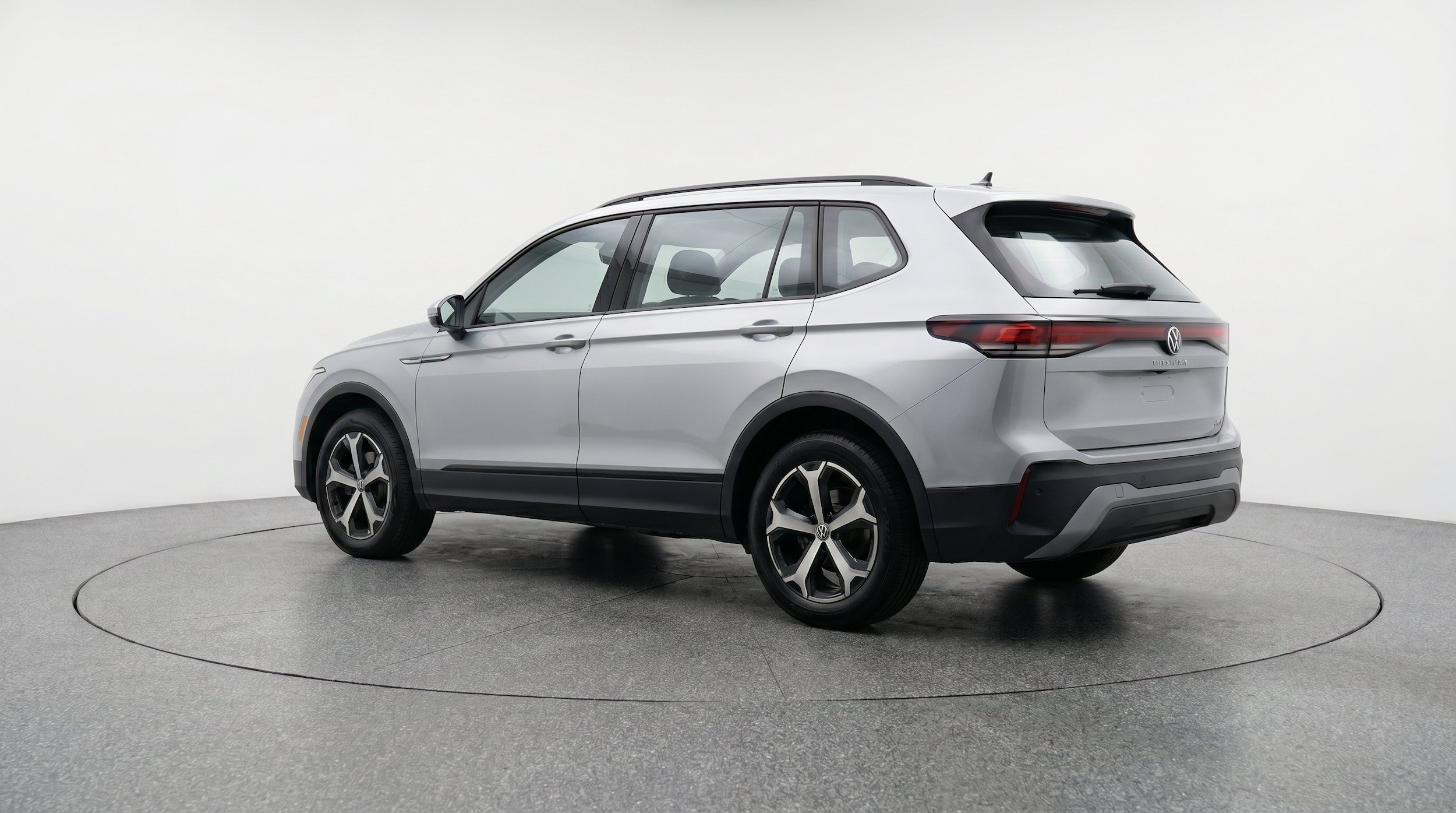 Thumbnail: 2026 Volkswagen Tiguan - 6