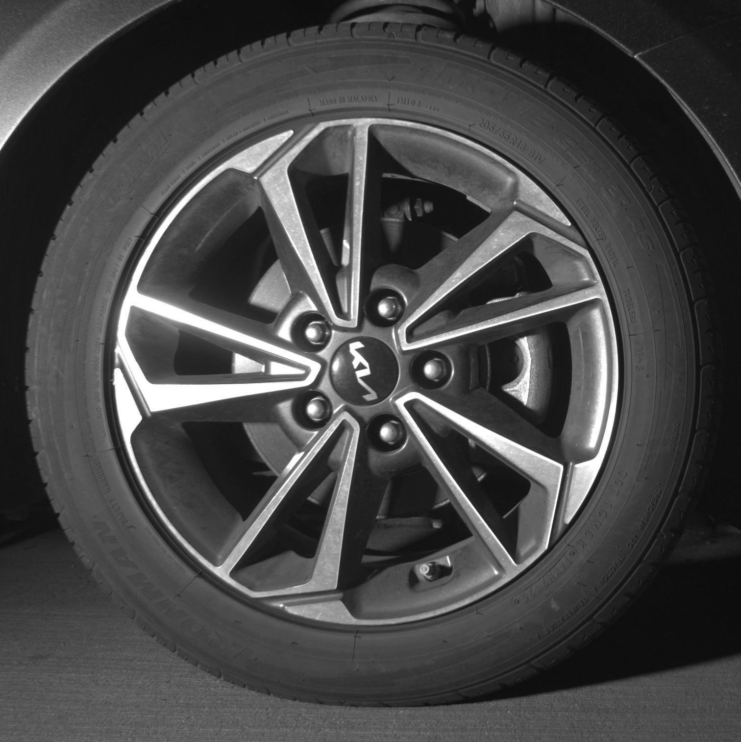 Thumbnail: 2024 Kia Forte - 20