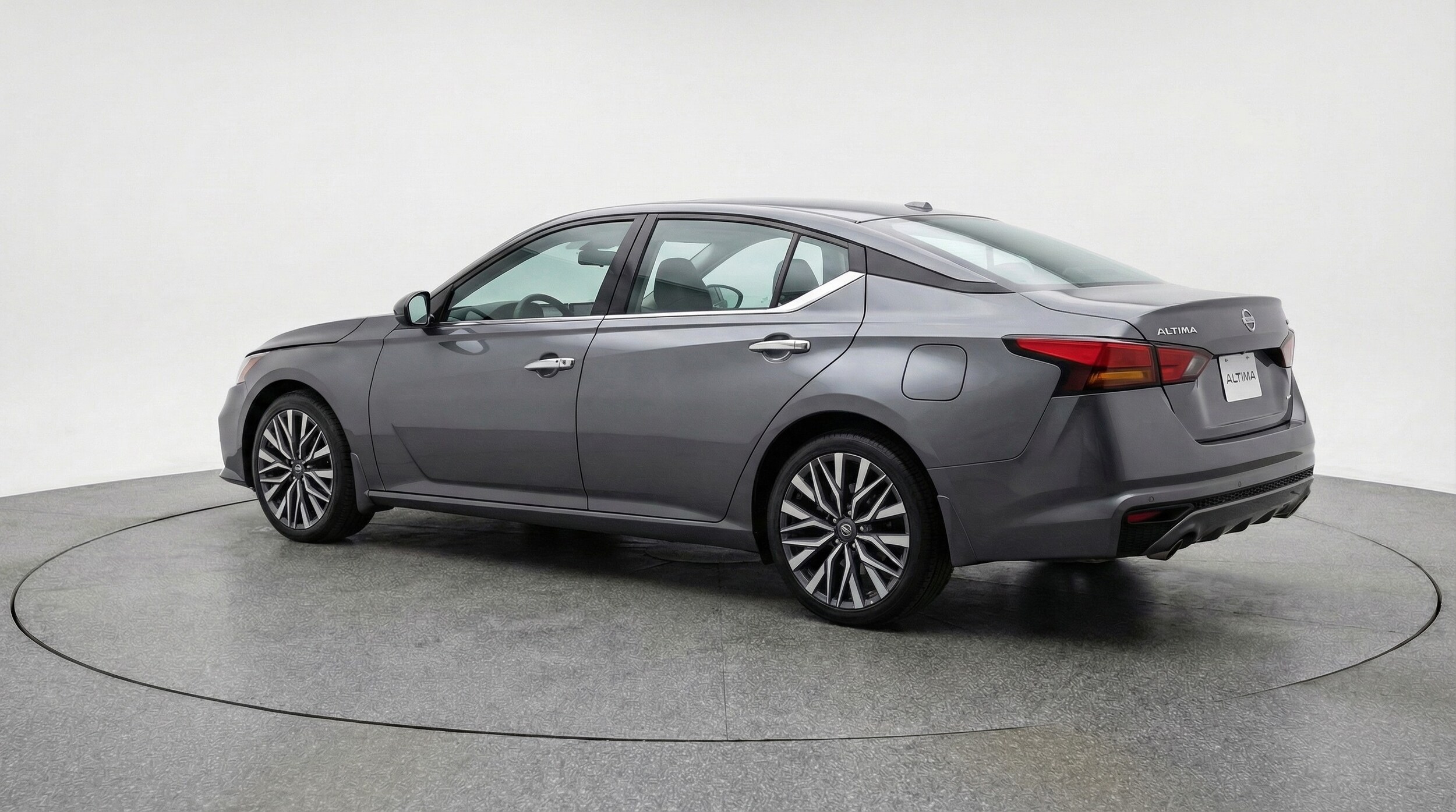 Thumbnail: 2025 Nissan Altima - 5