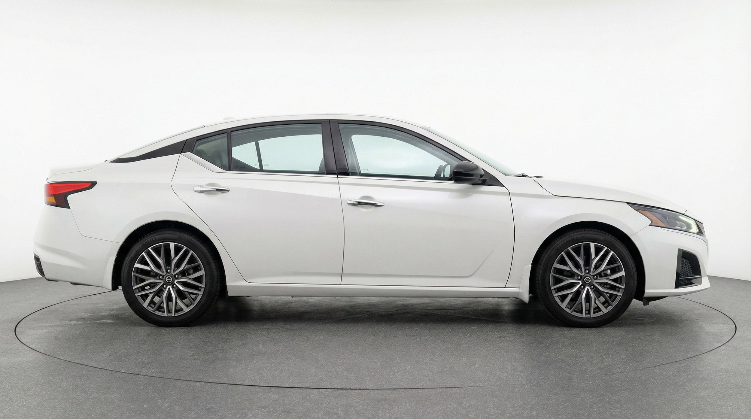 Thumbnail: 2025 Nissan Altima - 8