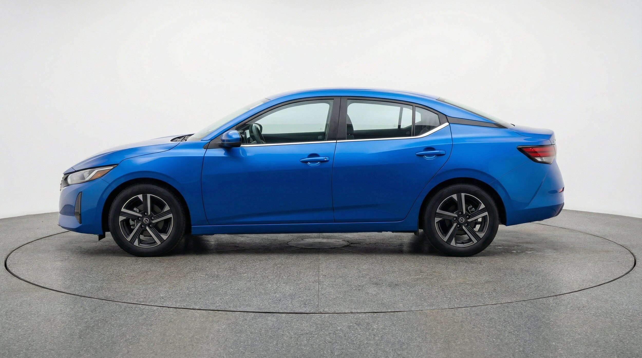 Thumbnail: 2025 Nissan Sentra - 5