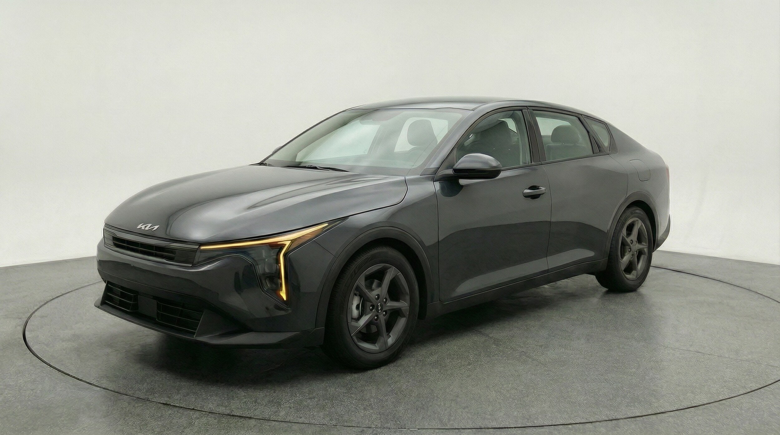 Thumbnail: 2025 Kia K4 - 3